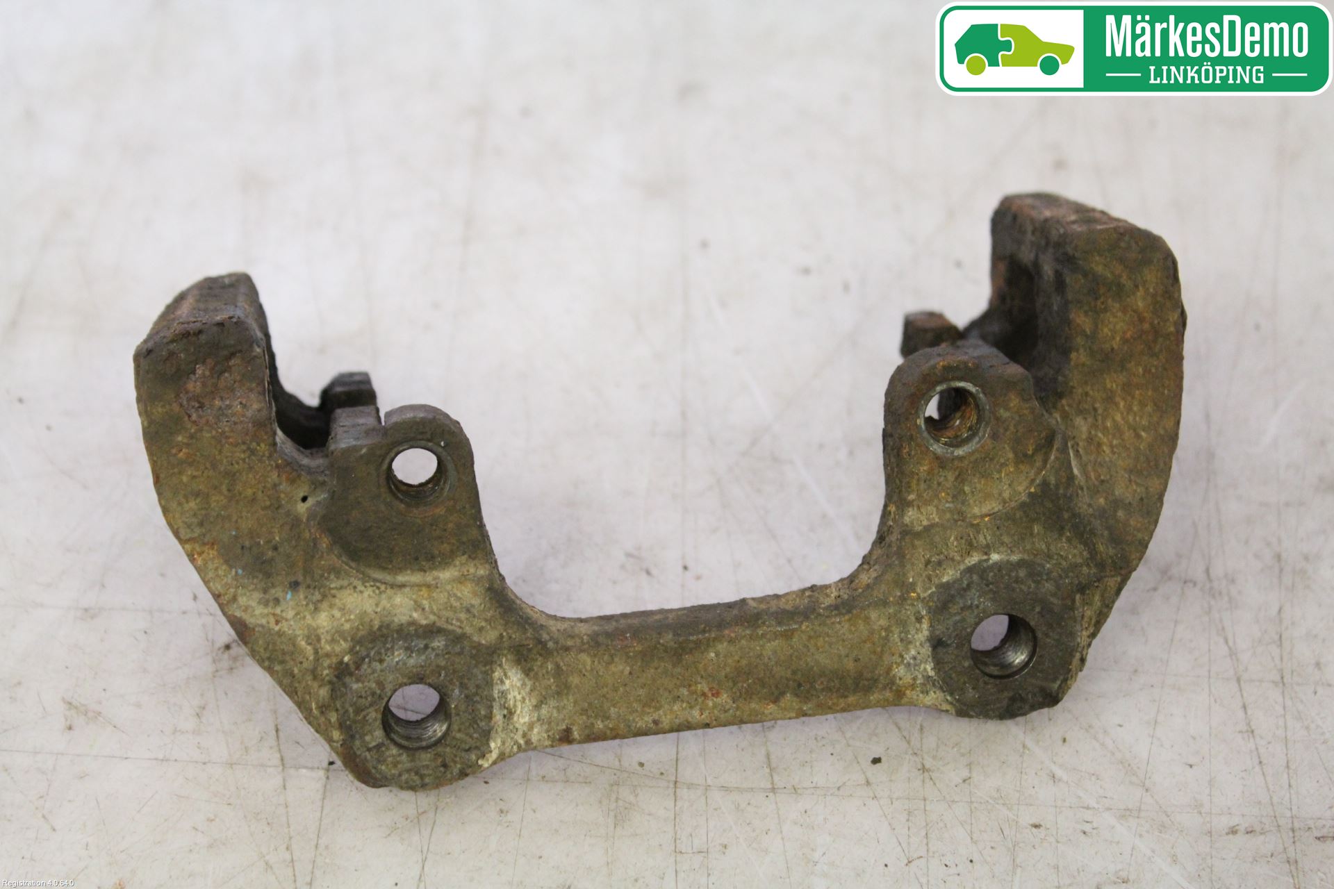 Volvo XC70 05-07 Bromsokshållare