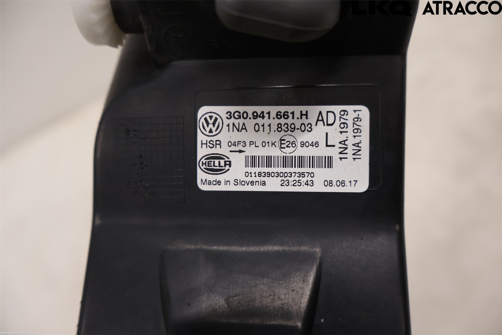 Volkswagen VW PASSAT 15-19 Dimljus-Varselljus Fram