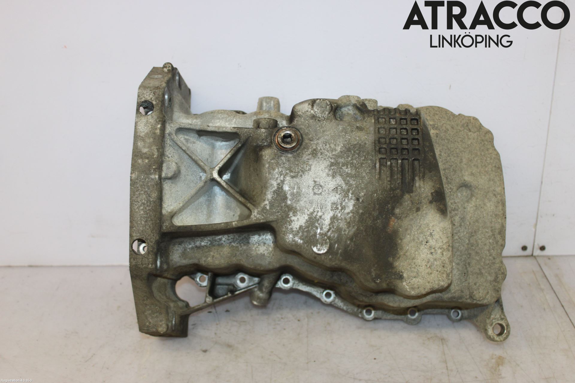 Nissan NOTE E11 06-14 Oljetråg