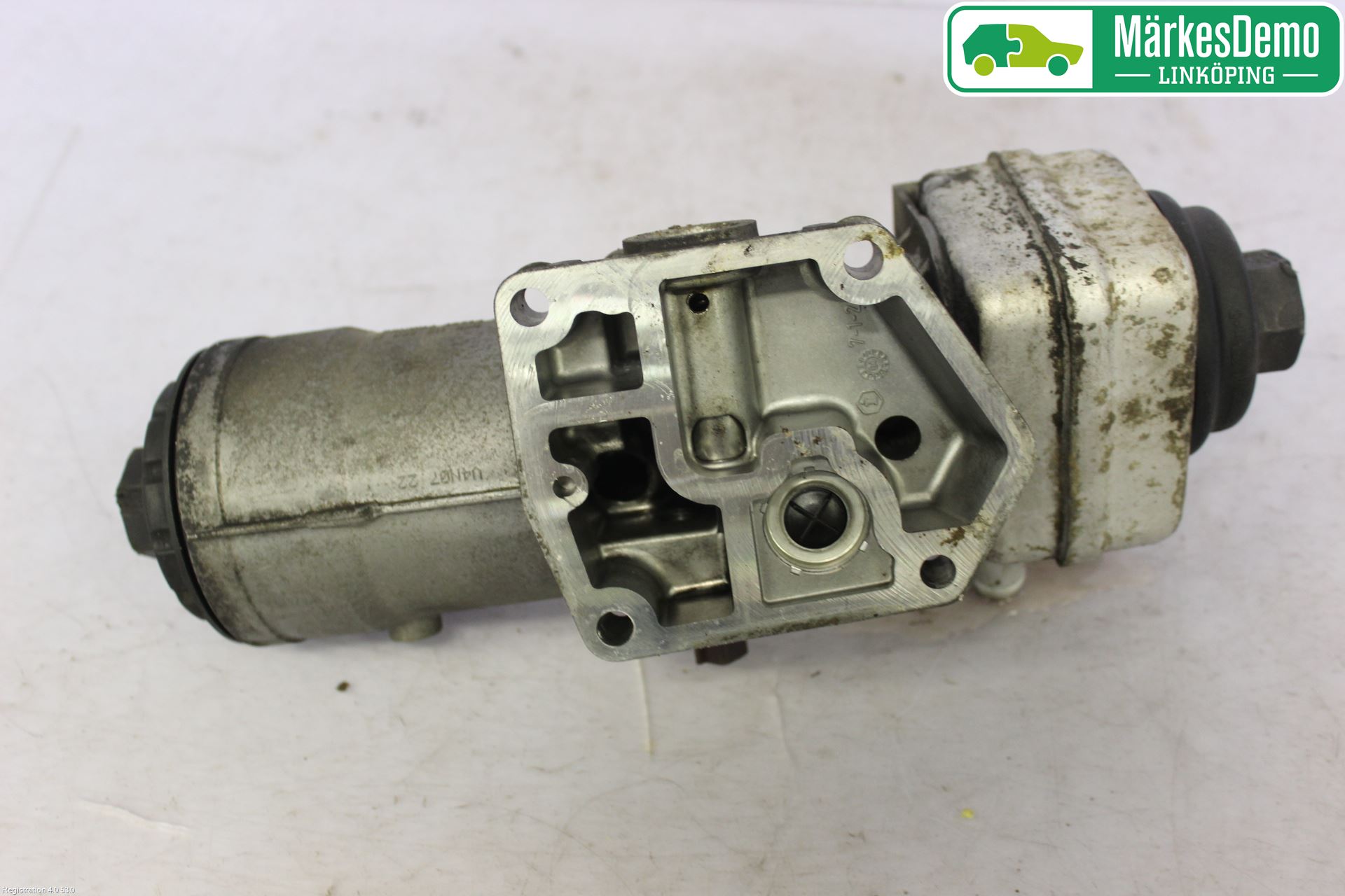 Volkswagen VW CADDY      04-10 Oljefilterhållare