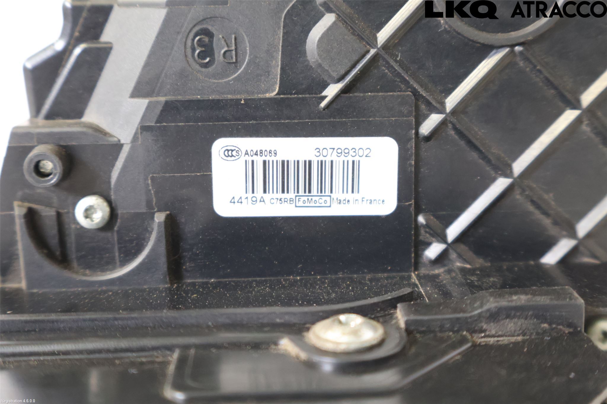 Volvo XC60 09-13 Låskista-Dörrlås