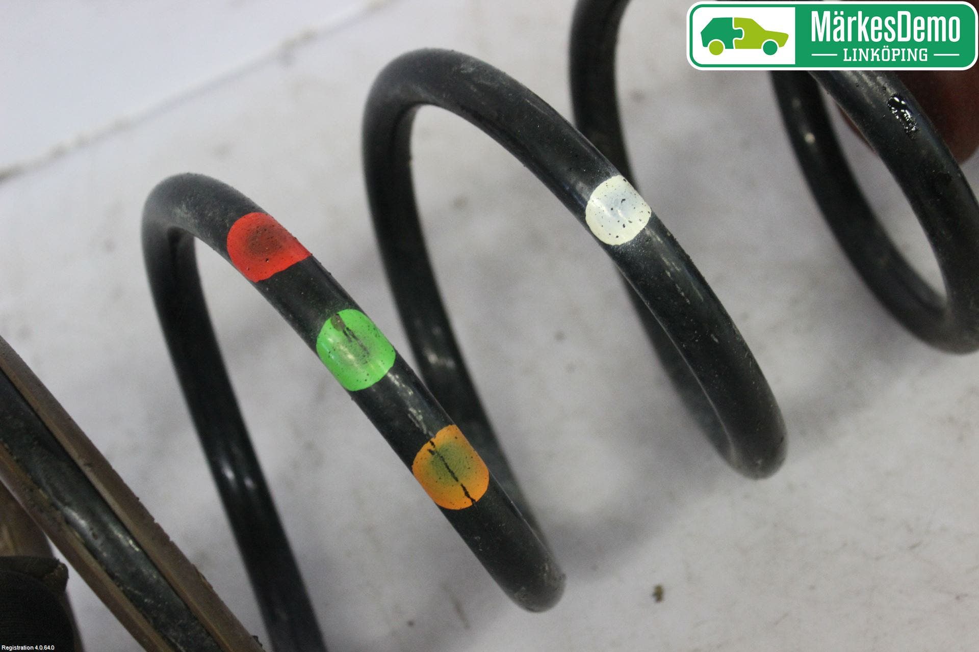 Peugeot PARTNER 08-15 Fjäder Bak