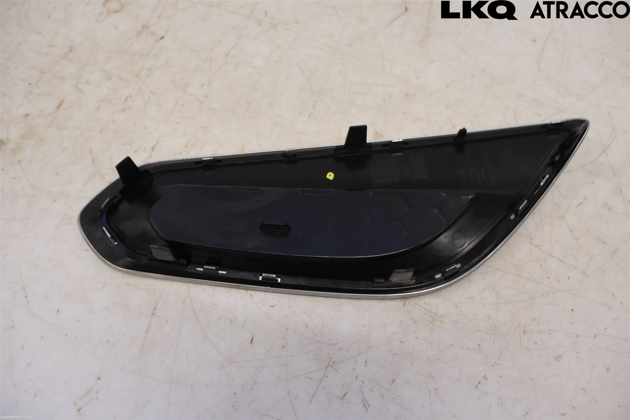 Volvo V60 11-13 Stötfångardel Fram Hö
