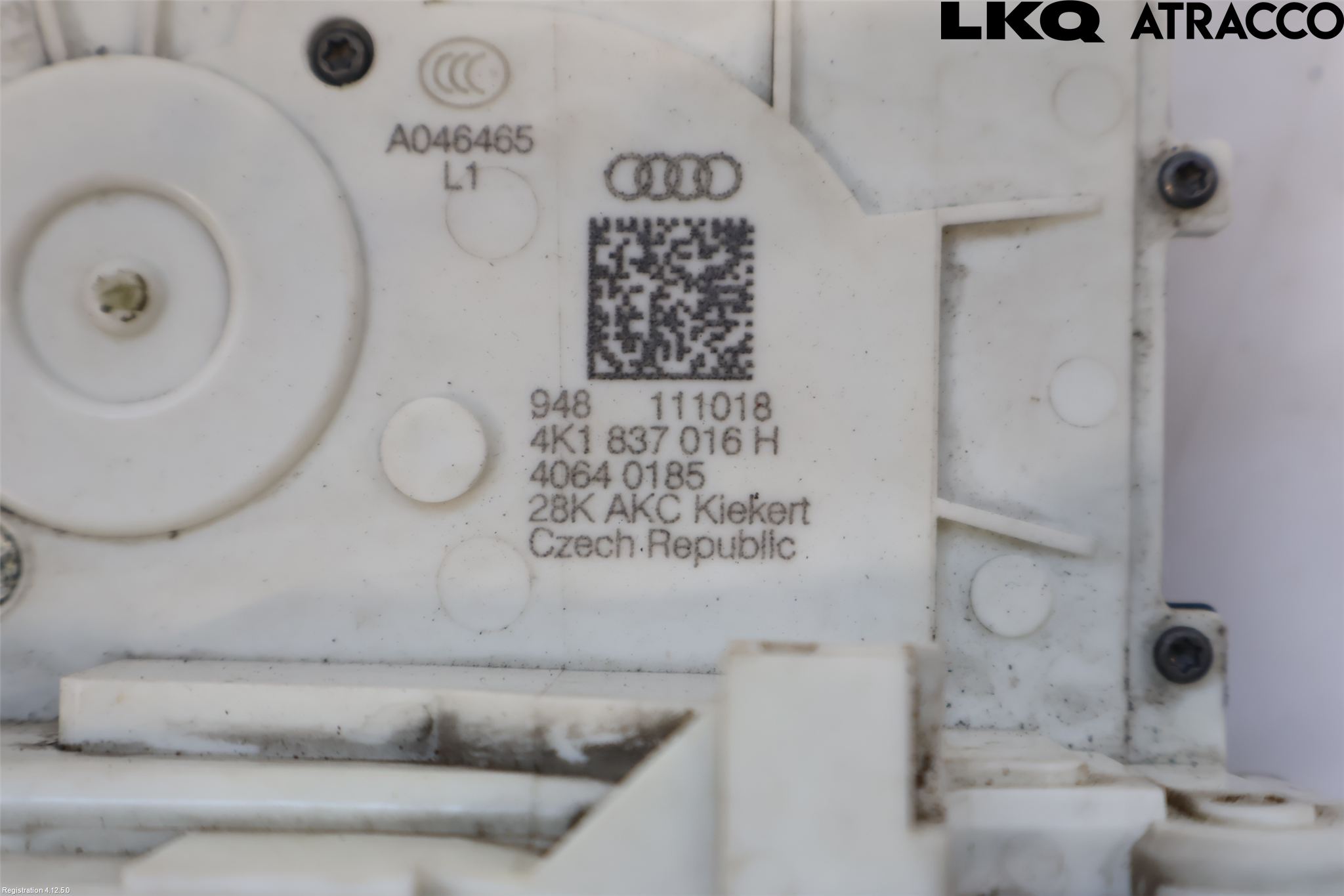 Audi A6 F2/C8 19- Låskista-Dörrlås