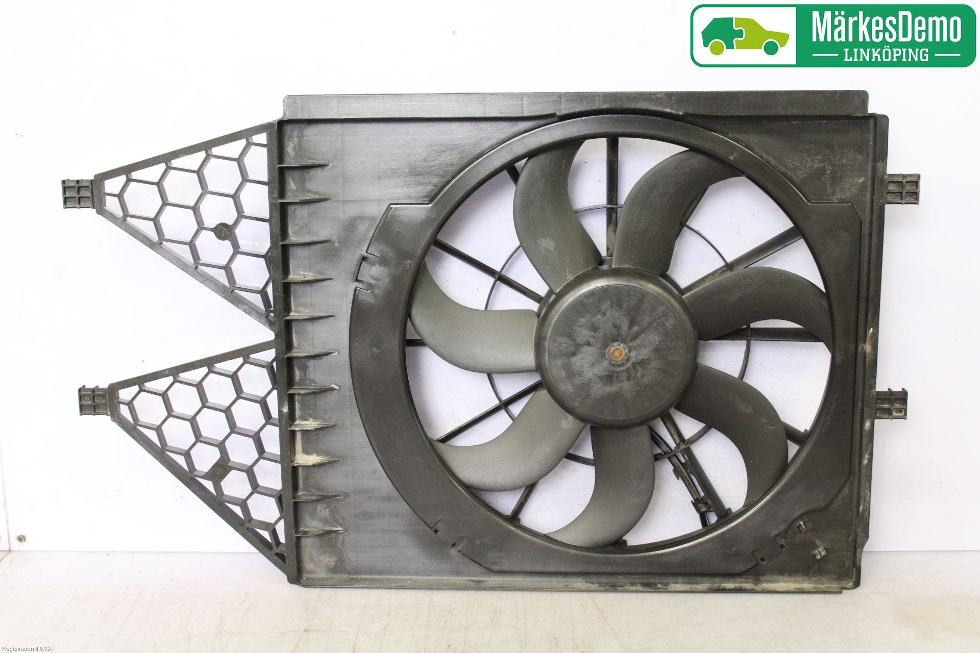 Volkswagen VW POLO 10-17 Kylfläkt El