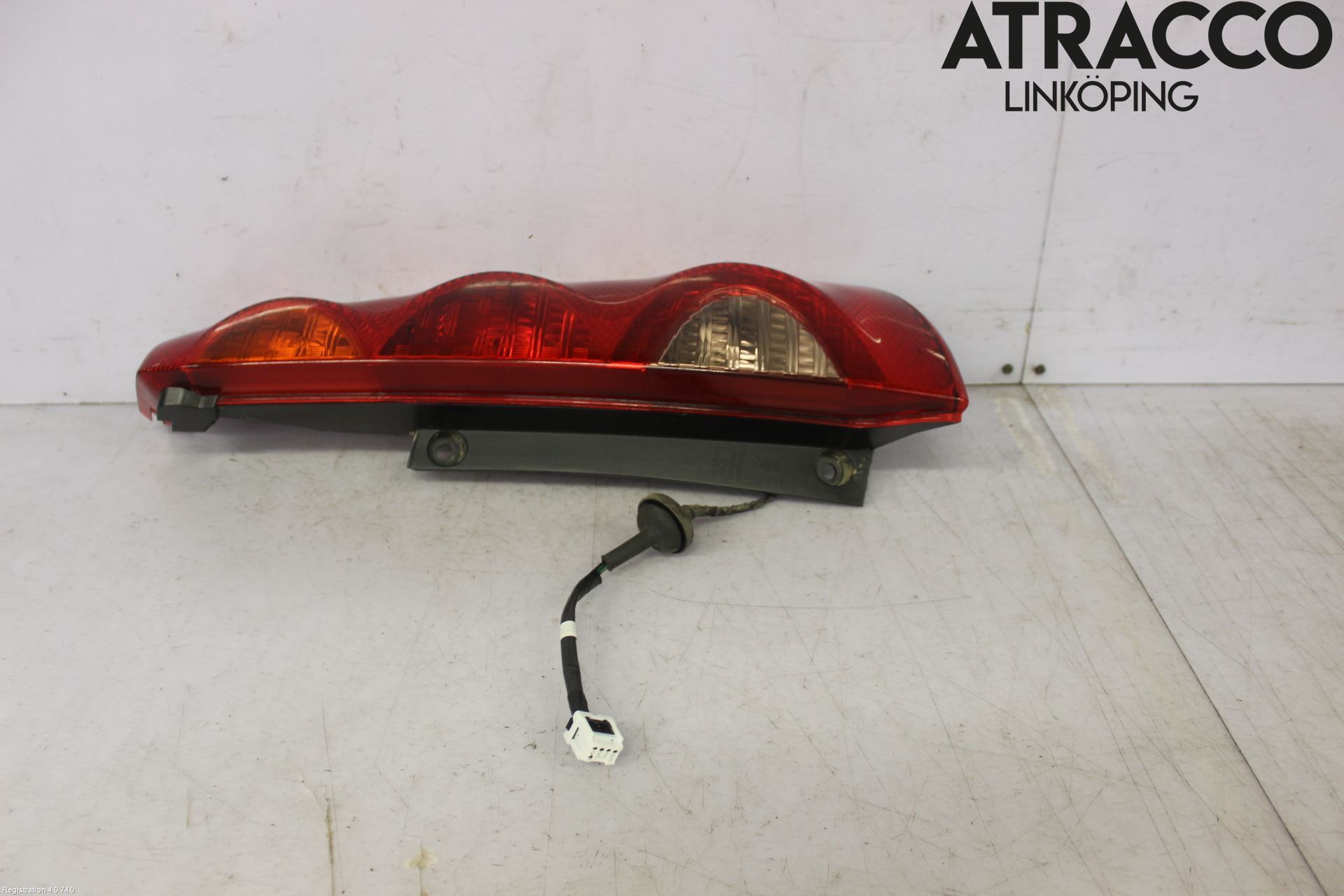 Nissan NOTE E11 06-14 Bakljus Höger