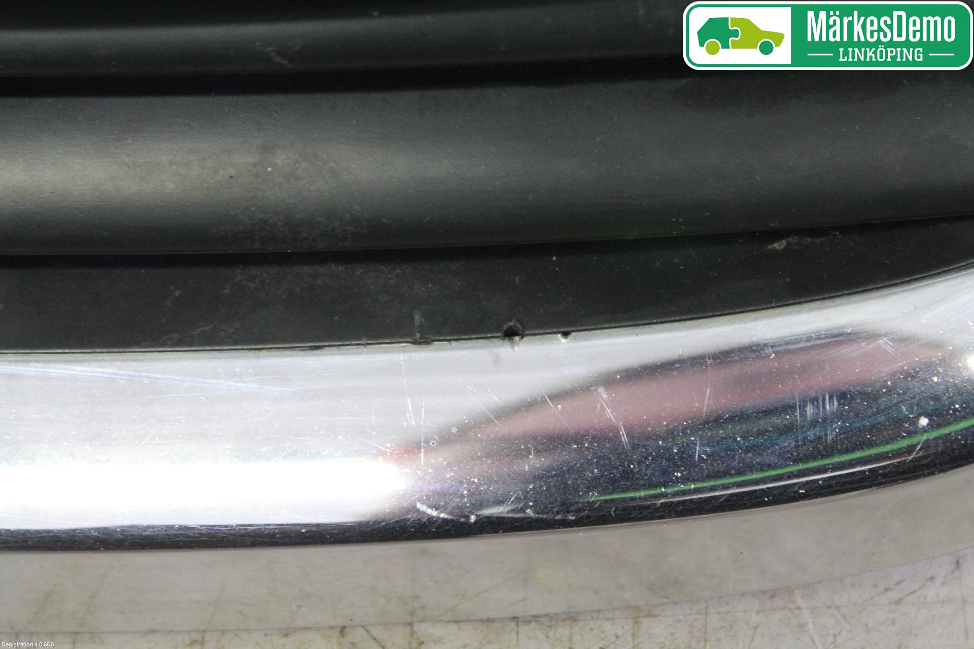 Saab 9-5     06-10 Grilldel Mitt