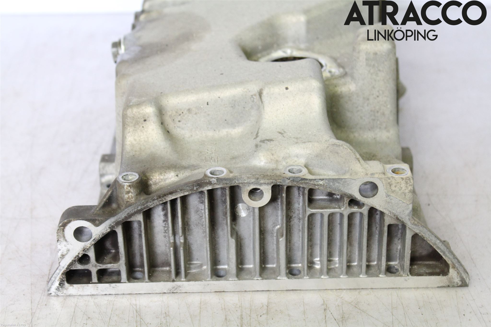 Volvo S60 05-10 Oljetråg