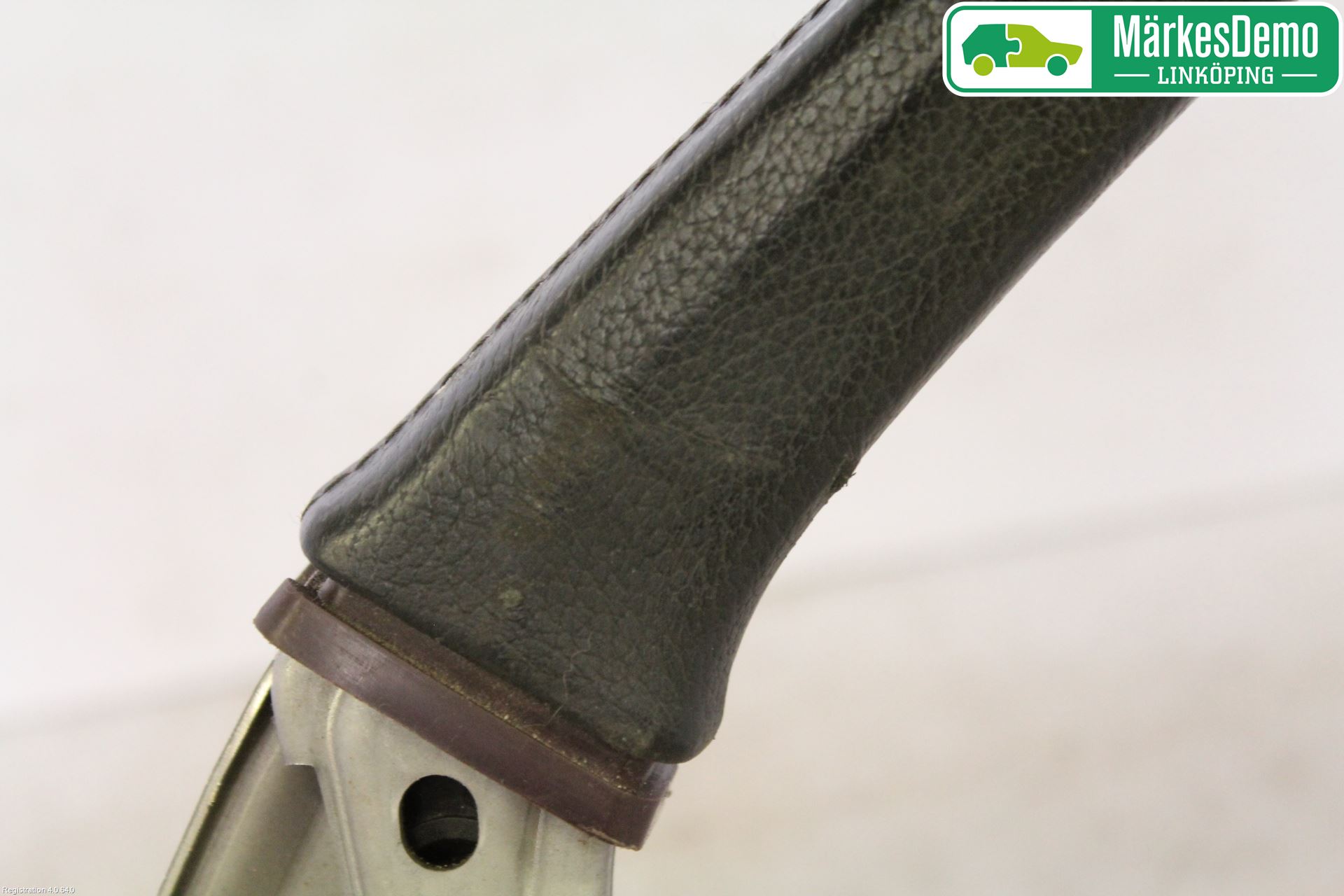 Volvo XC70 05-07 Handbromsspak