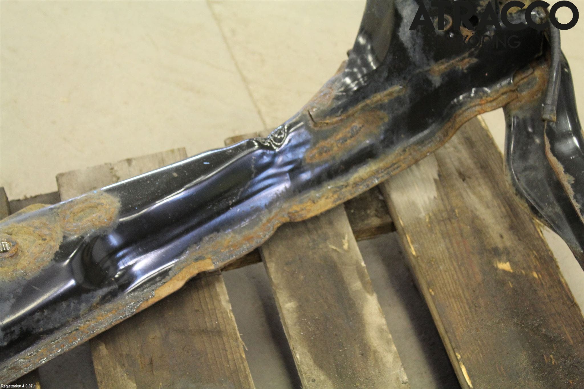 Volvo XC60 09-13 Framvagnsbalk