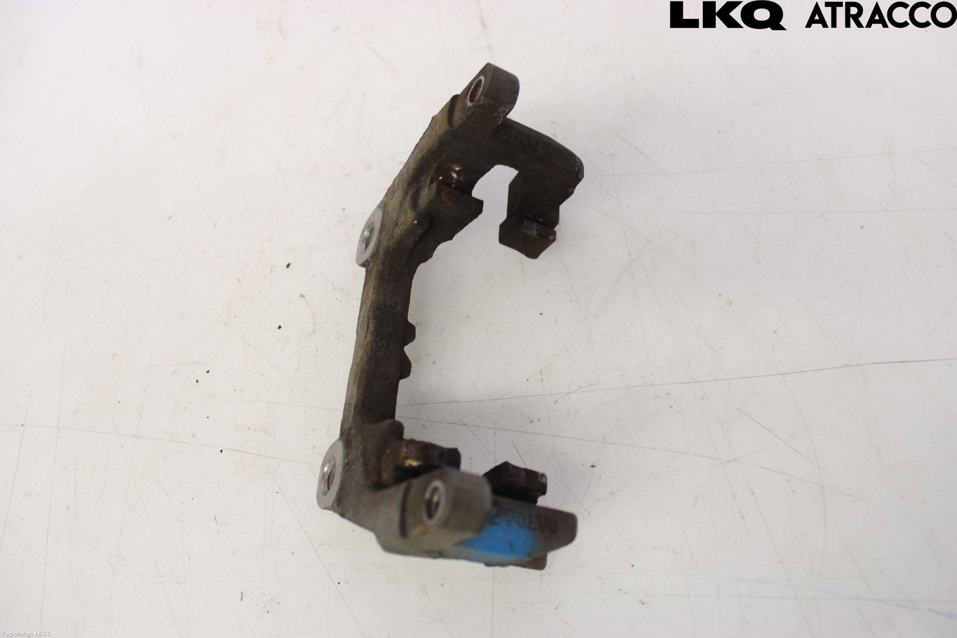 Volvo V90 17->> Bromsokshållare