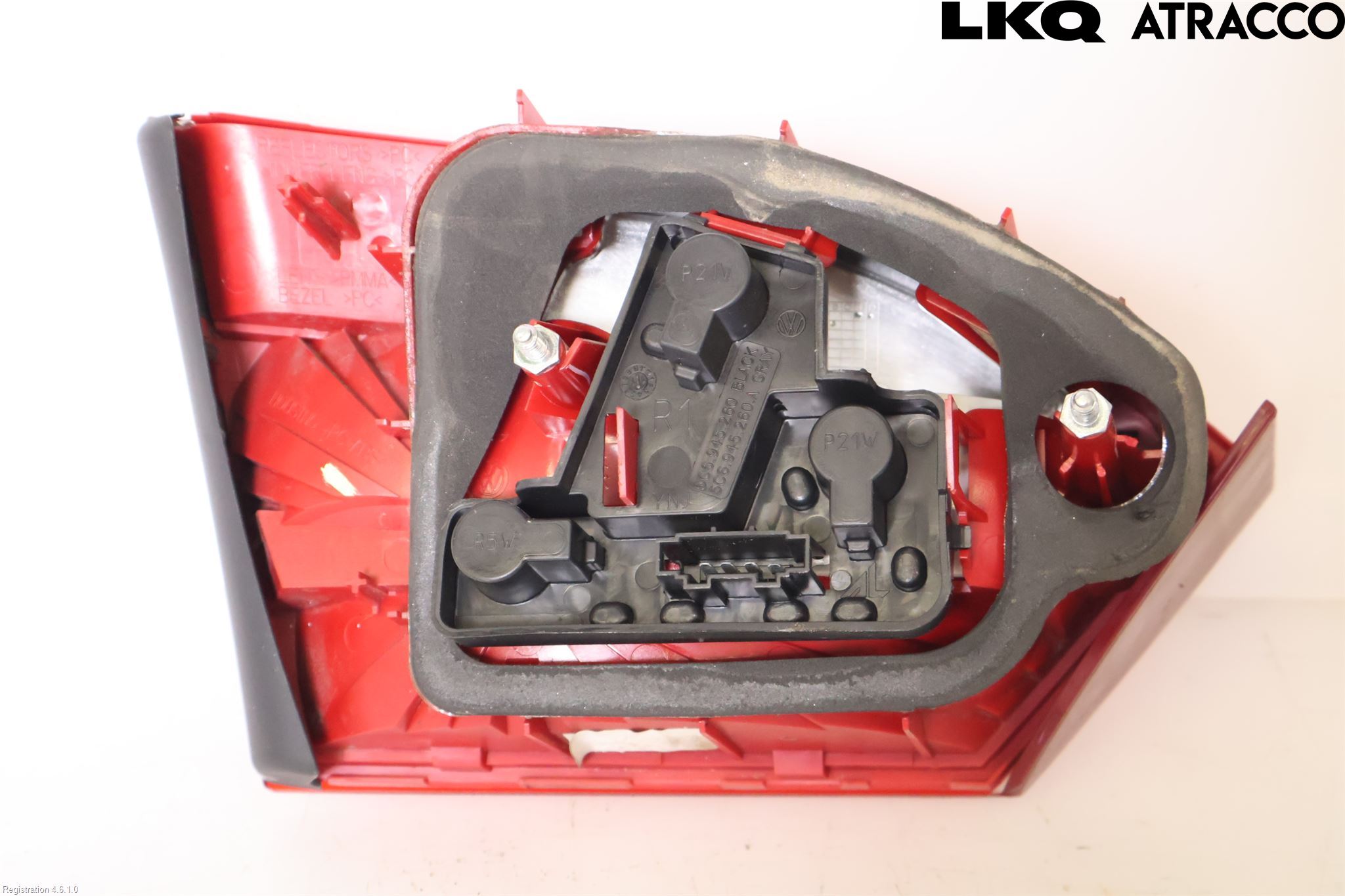 Volkswagen VW JETTA VI 11- Bakljus Lucka Hö