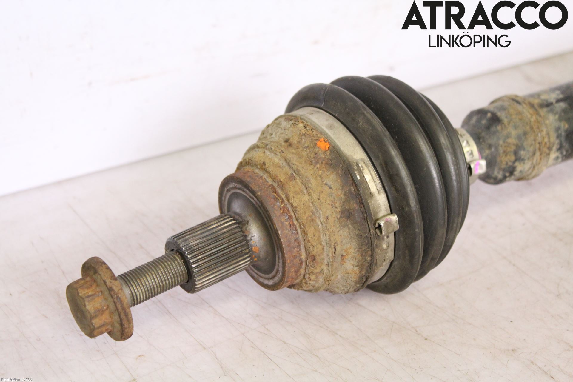 Volkswagen VW GOLF VI 09-13 Drivaxel Fram Höger