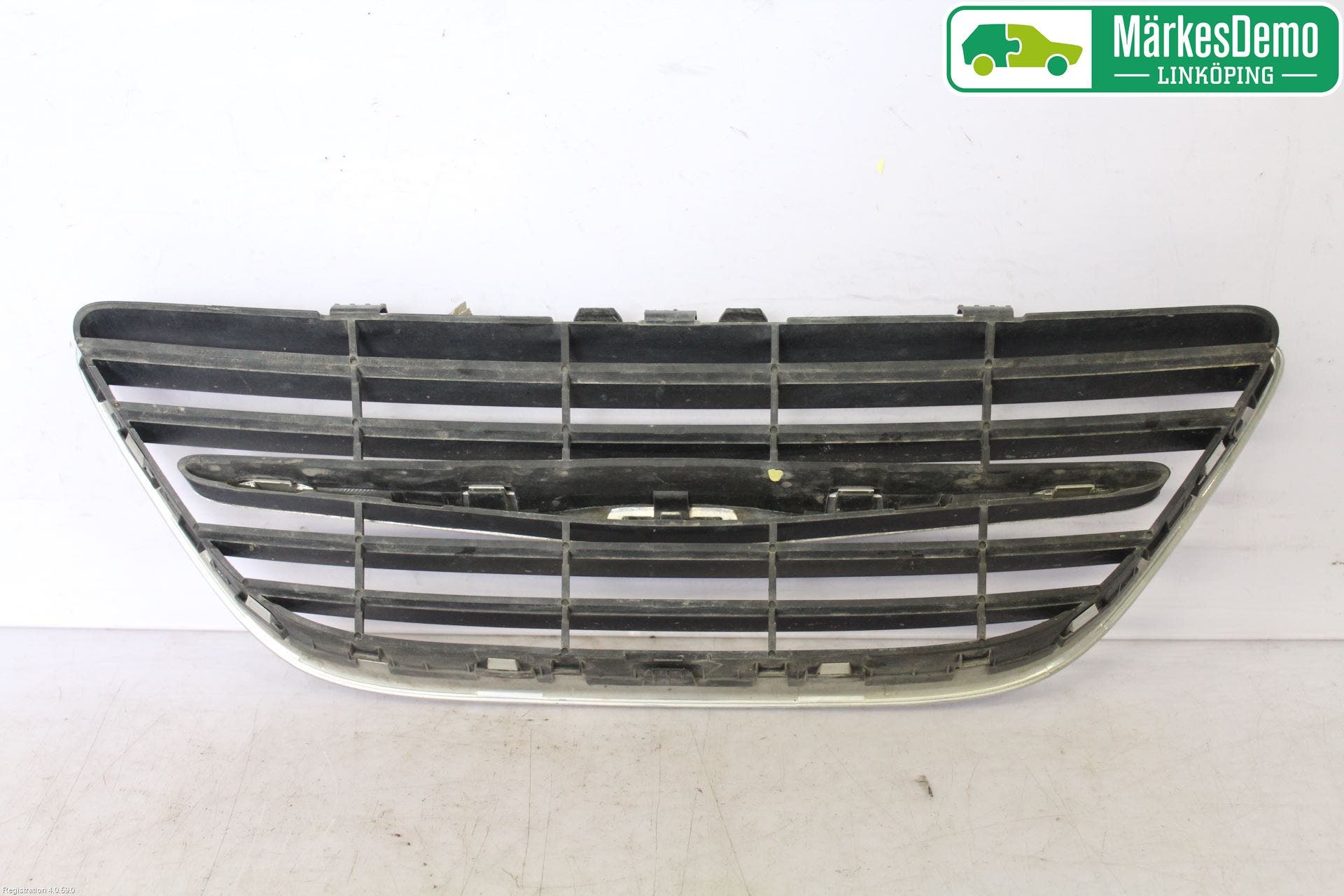 Saab 9-3 VER 2 Grilldel Mitt