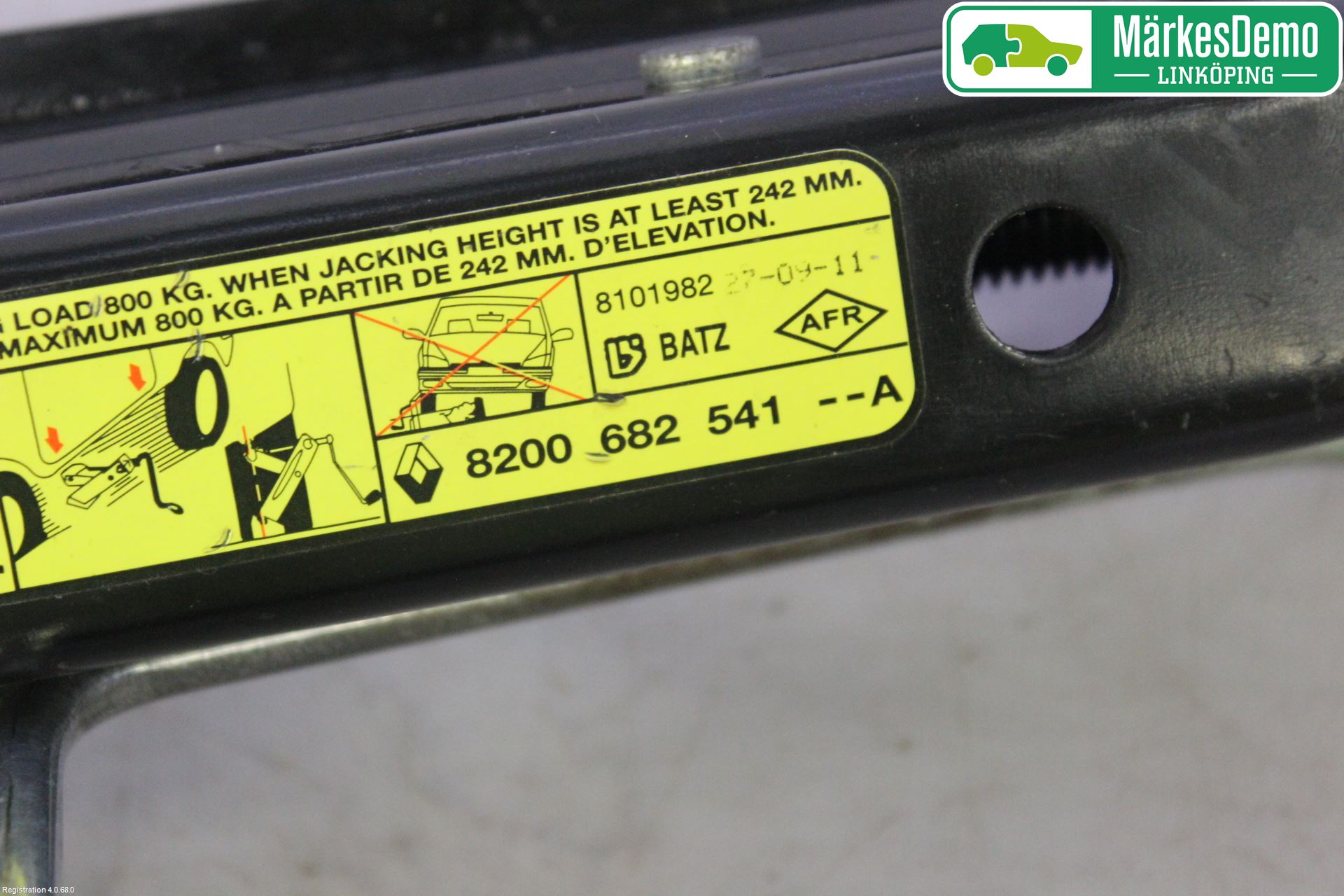 Renault CLIO III  09-12 Domkraft