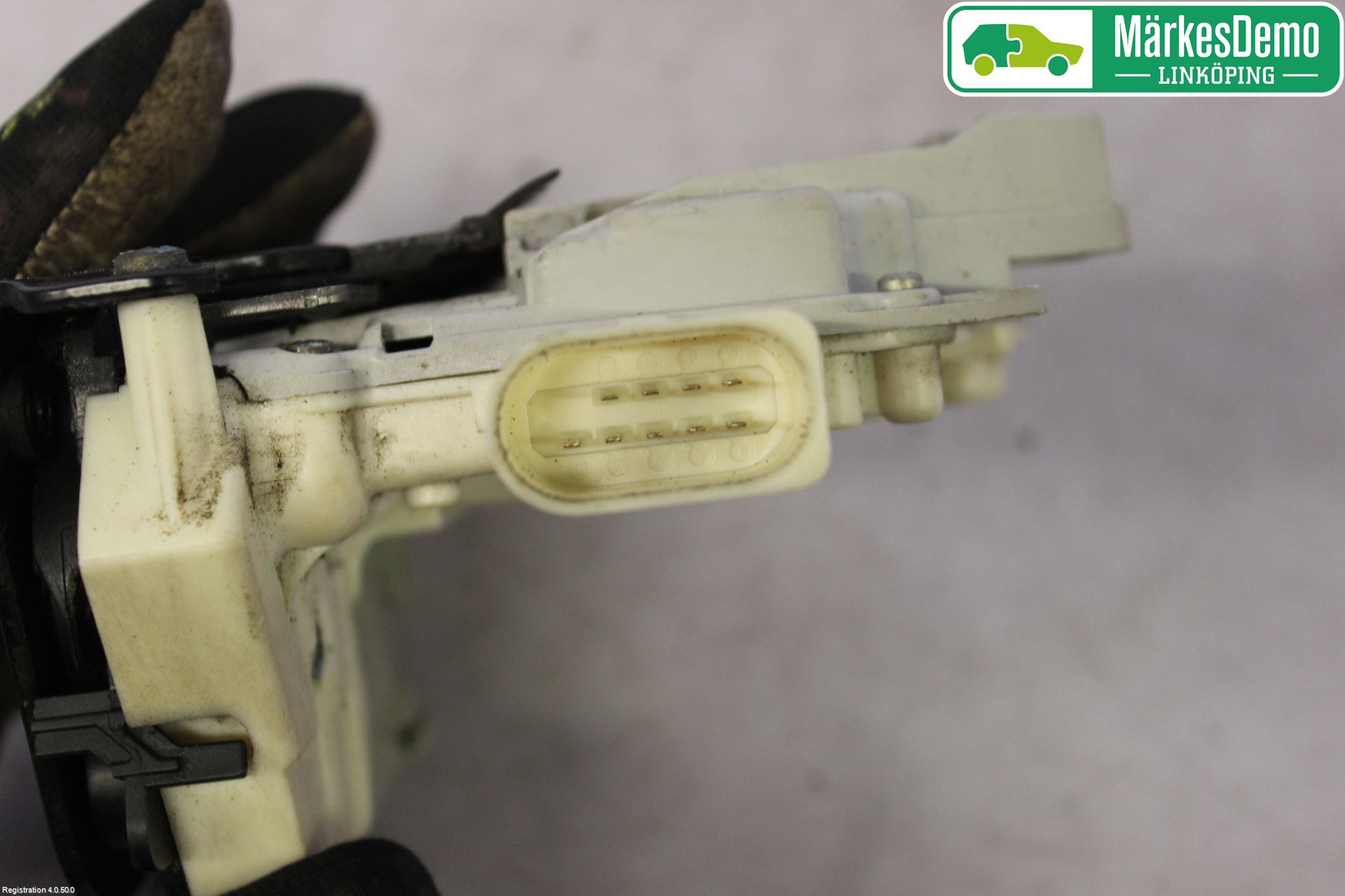 Audi A6/S6     05-11 Låskista-Dörrlås