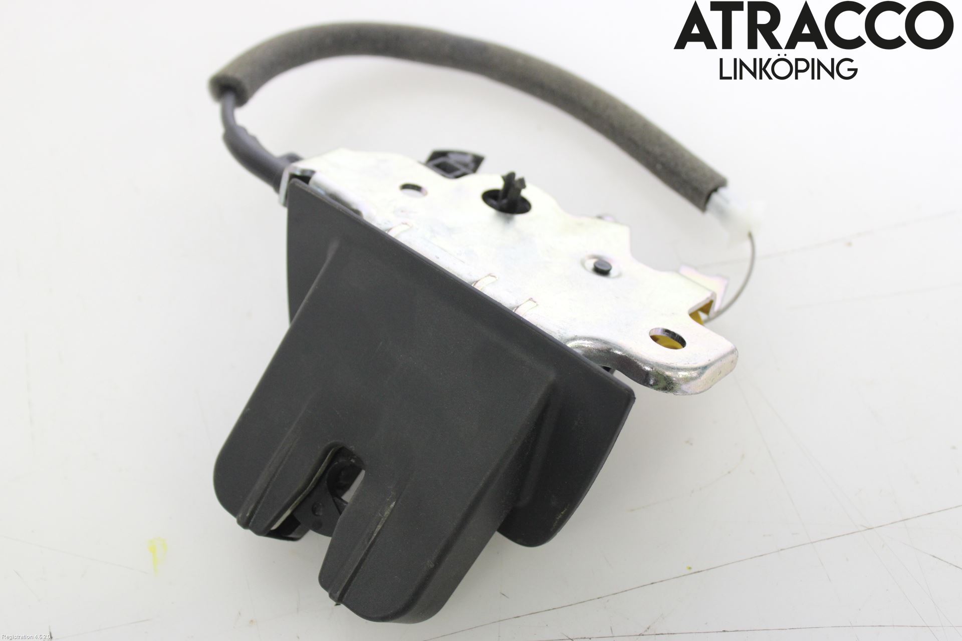 Audi A4/S4 B9 16-19 Låskista Baklucka