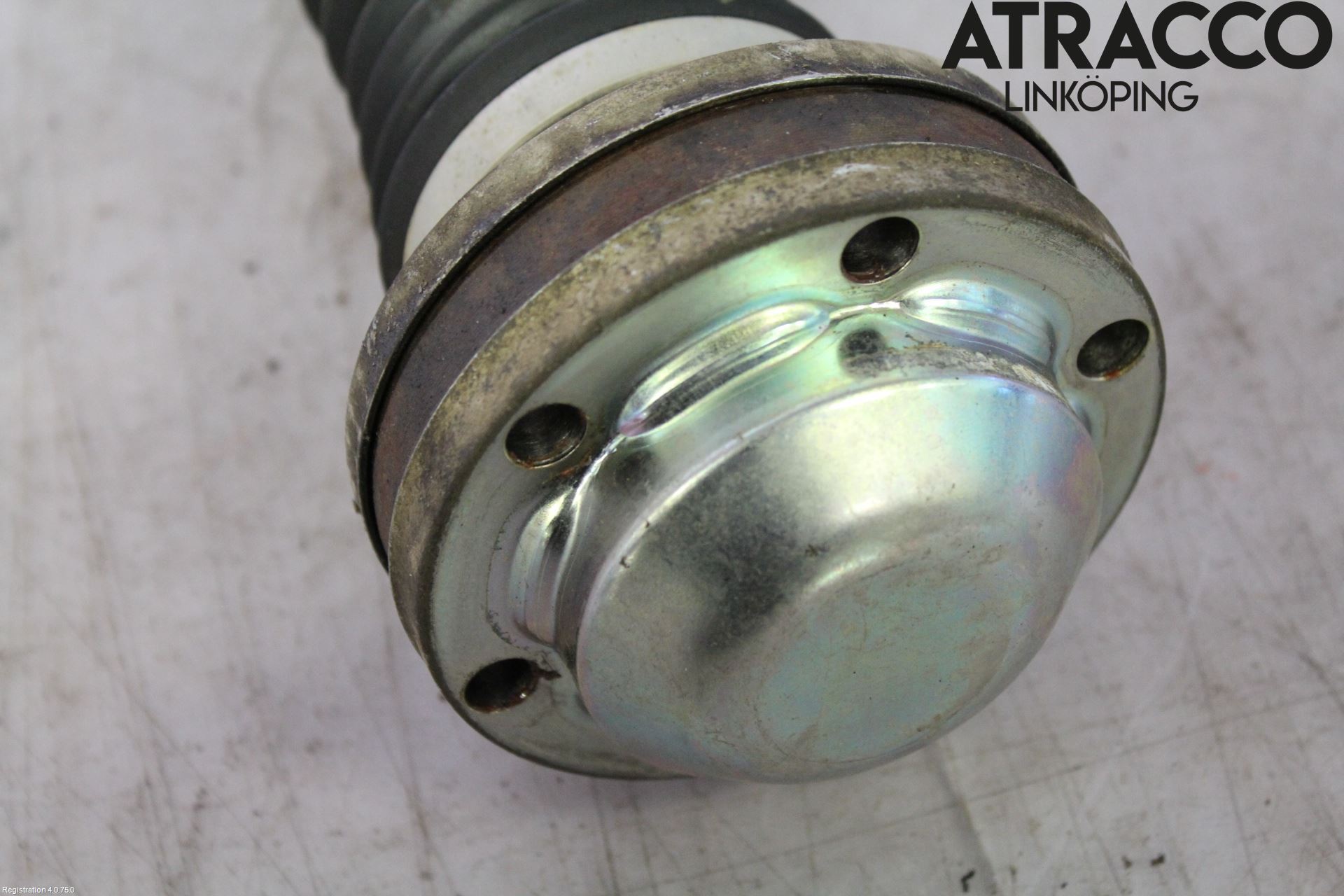 Skoda YETI Drivaxel Fram Vänster