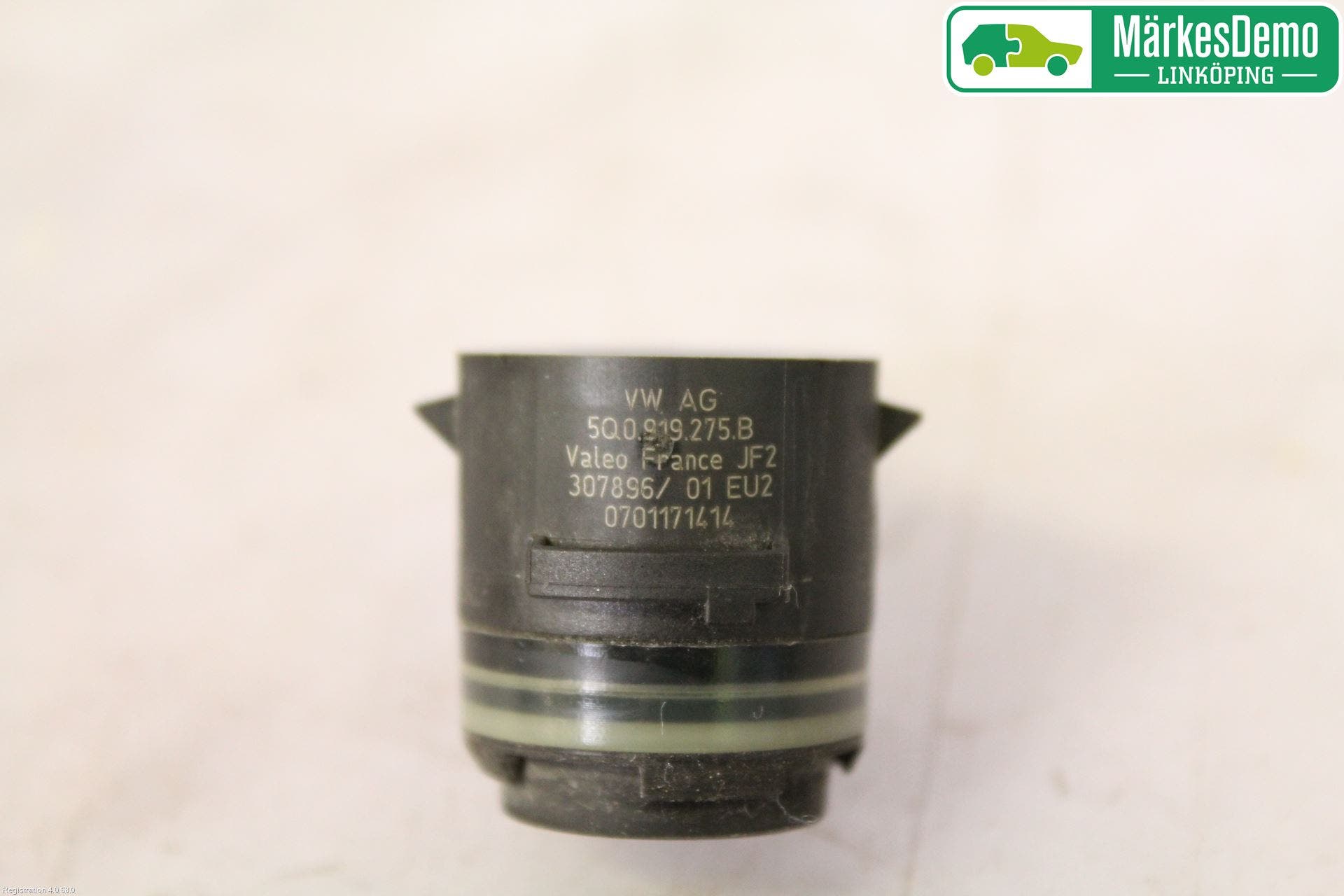 Volkswagen VW GOLF / E-GOLF VII 13-20 Parkeringshjälp Frontsensor