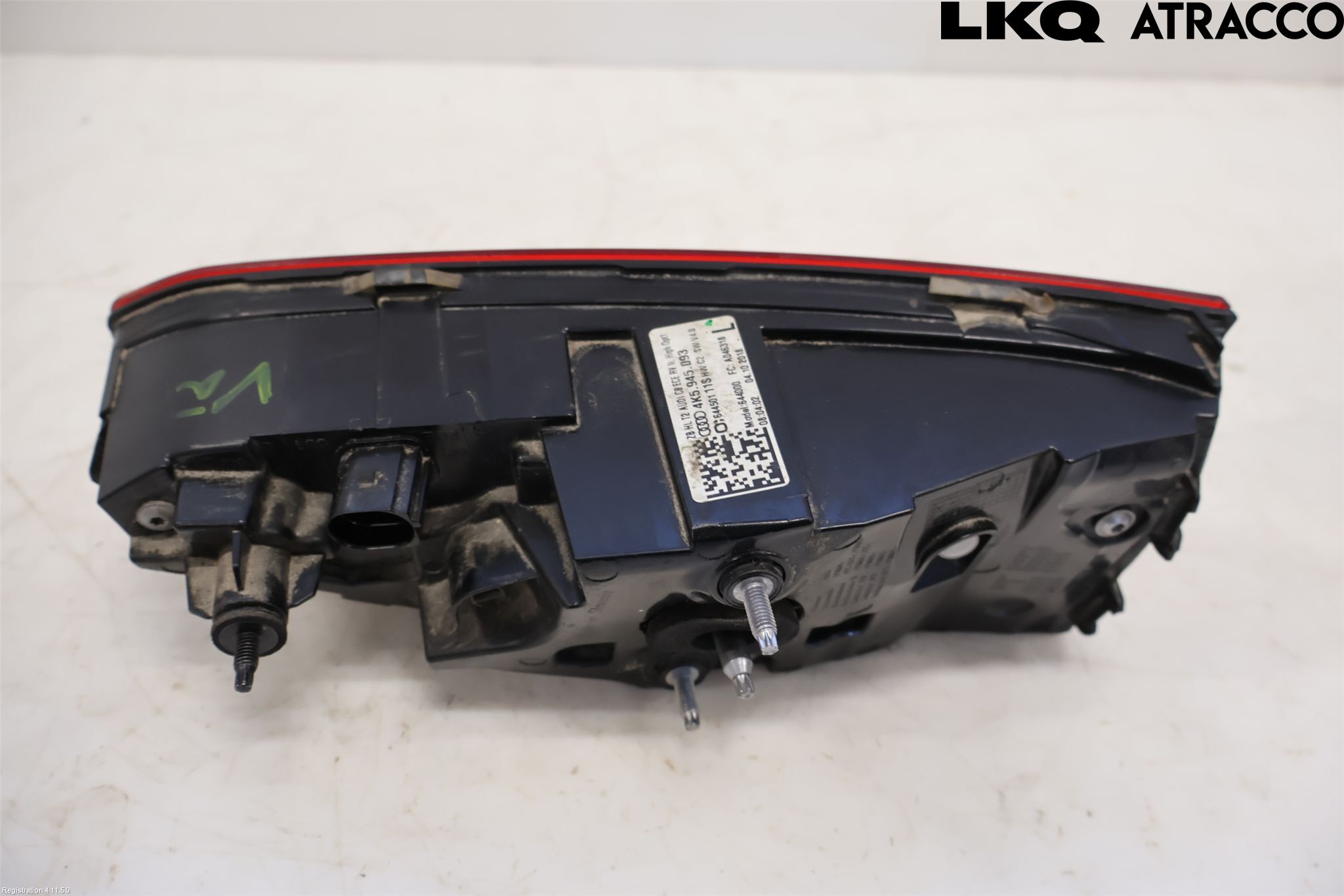 Audi A6 F2/C8 19- Bakljus Lucka Vä