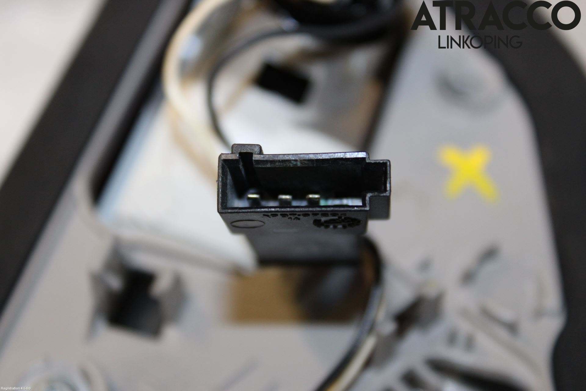 Opel ASTRA J 10-15 Bakljus Lucka Vä