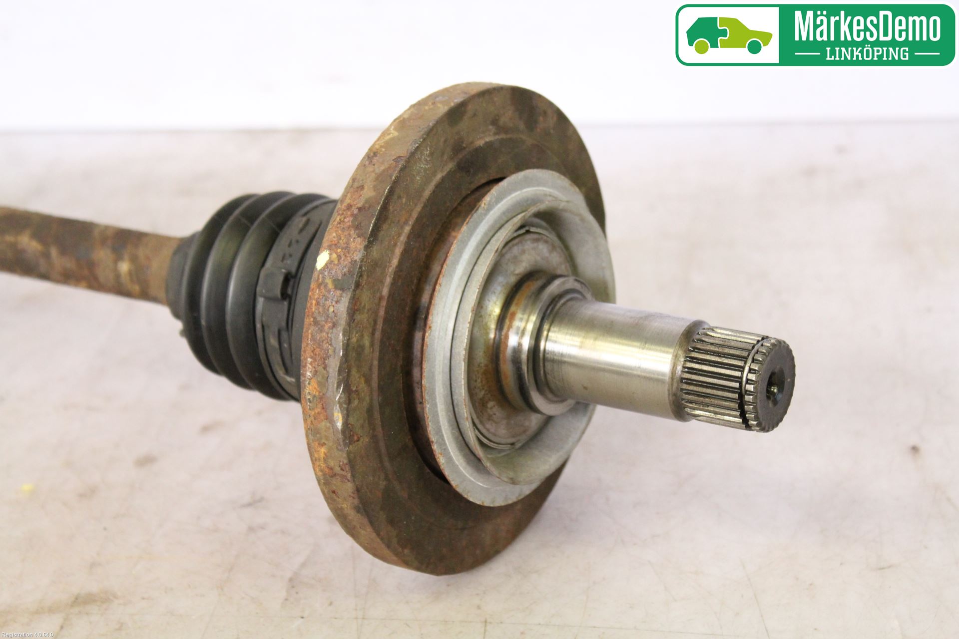Mercedes-Benz MB E-KLASS (W211) 02-09 Drivaxel Bak Höger