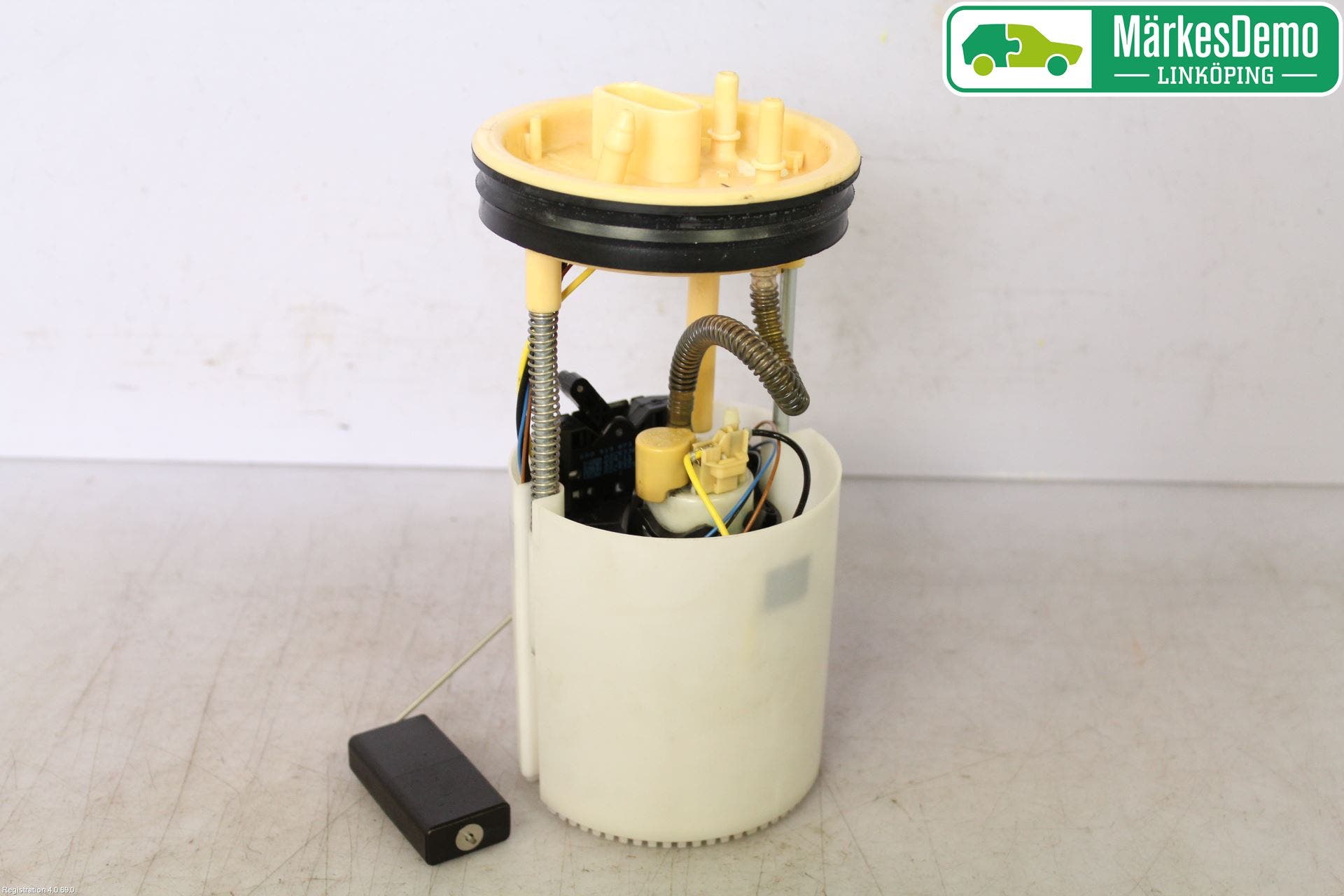 Volkswagen VW POLO 10-17 Bränslepump El