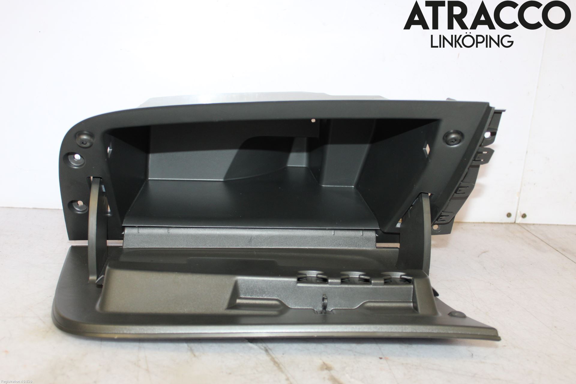 Opel ASTRA K 16-22 Handskfack