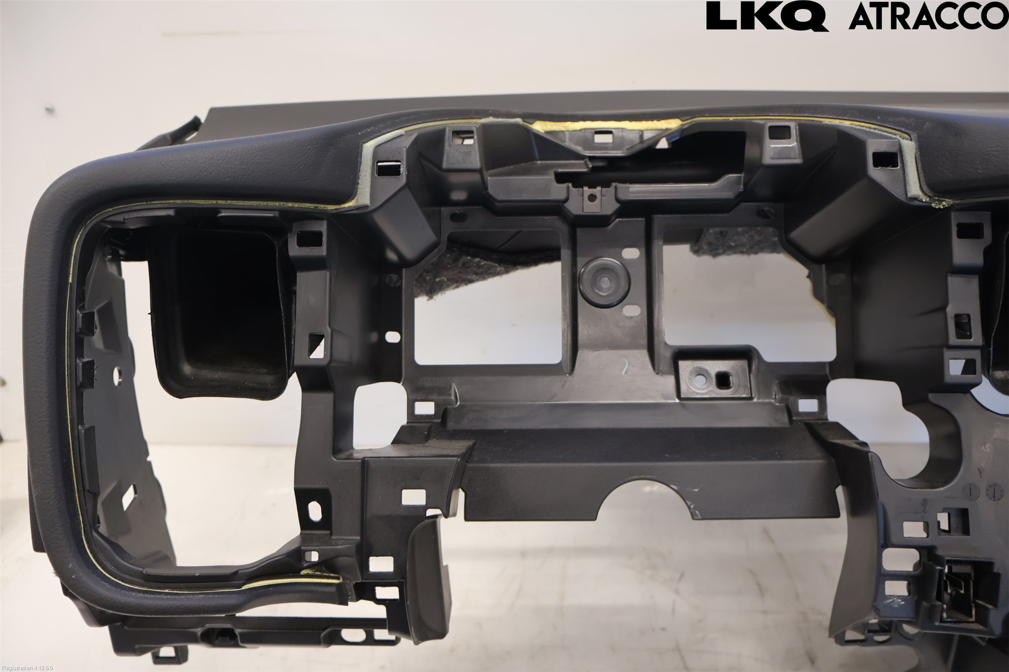 Mitsubishi OUTLANDER 13-21 Instrumentbräda