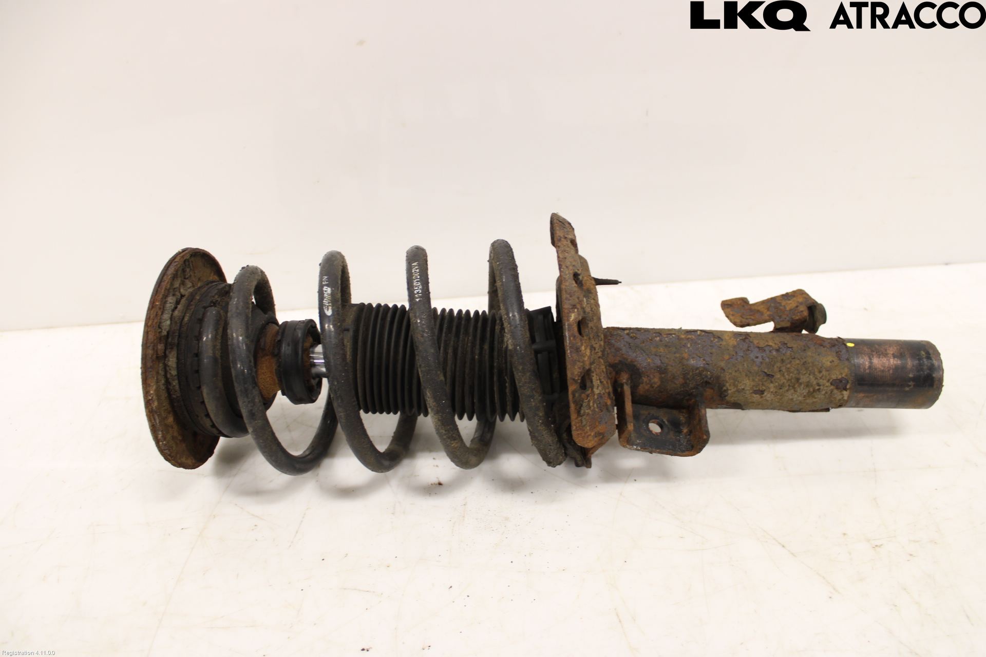 Volvo V60 11-13 Fjäderben Fram Höger