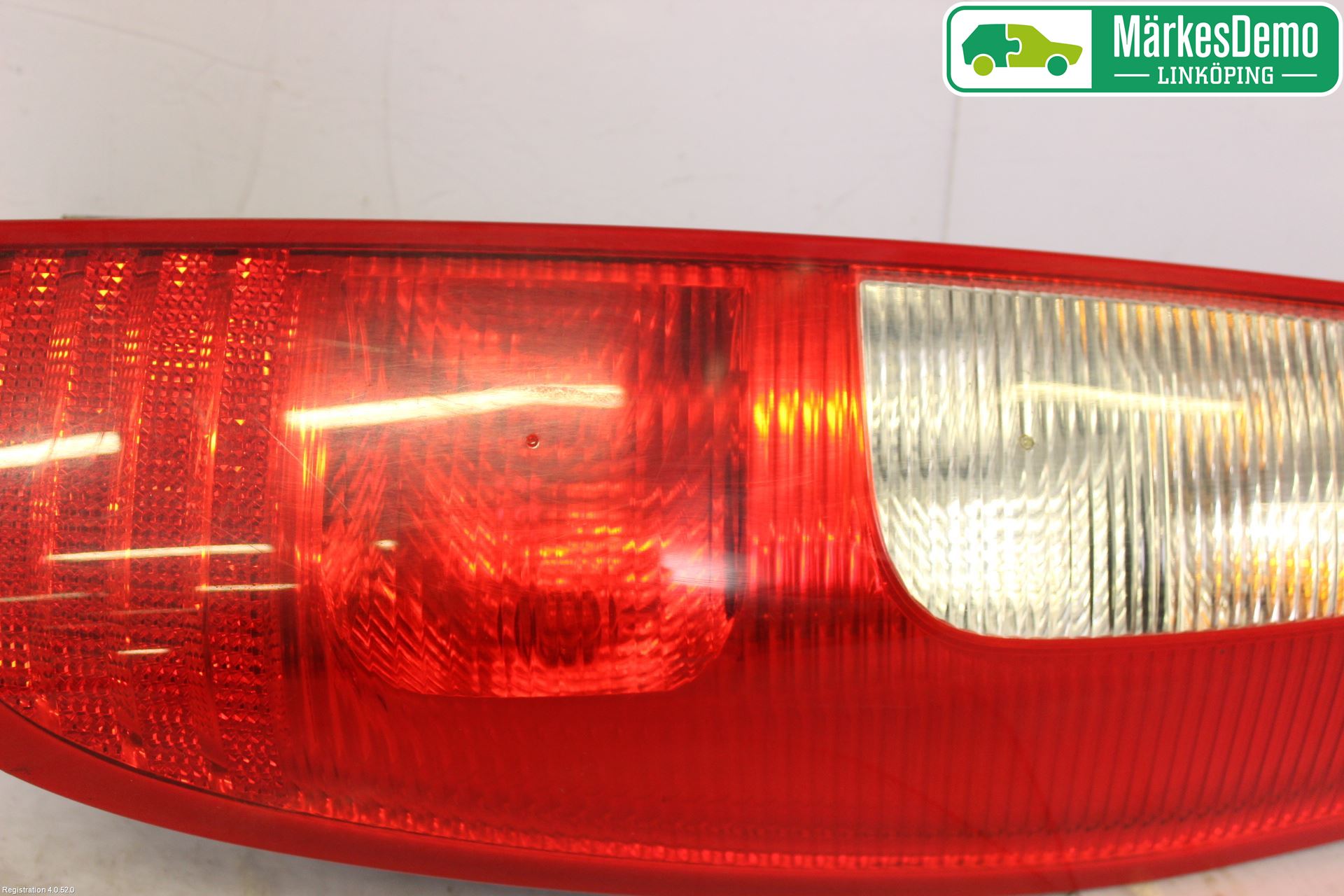 Mitsubishi COLT   04-08 Bakljus Höger