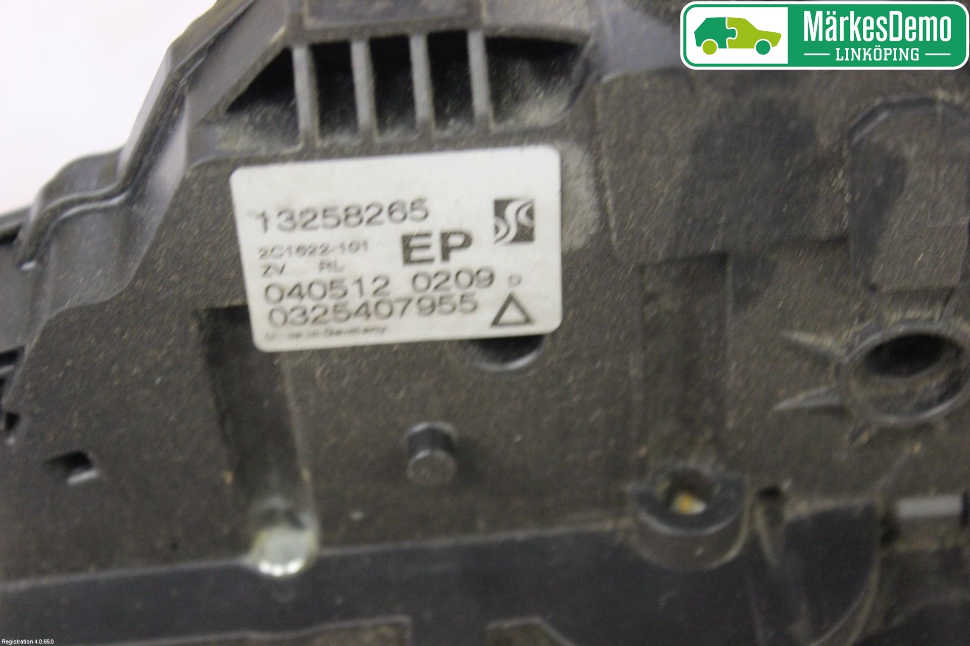 Opel CORSA D 07-14 Låskista-Dörrlås