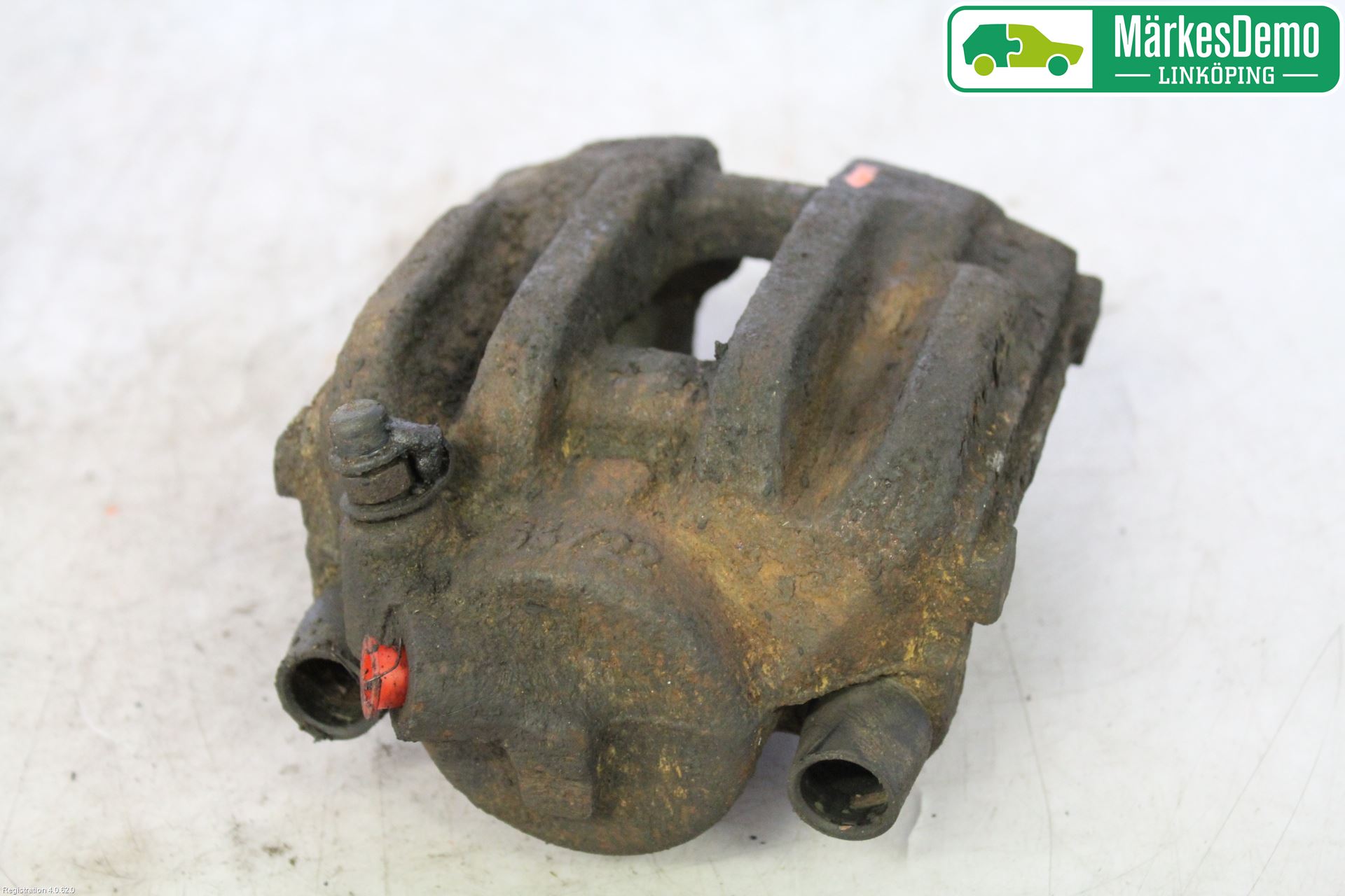 BMW 1 E87/81 5D/3D 03-11 Bromsok Fram Höger