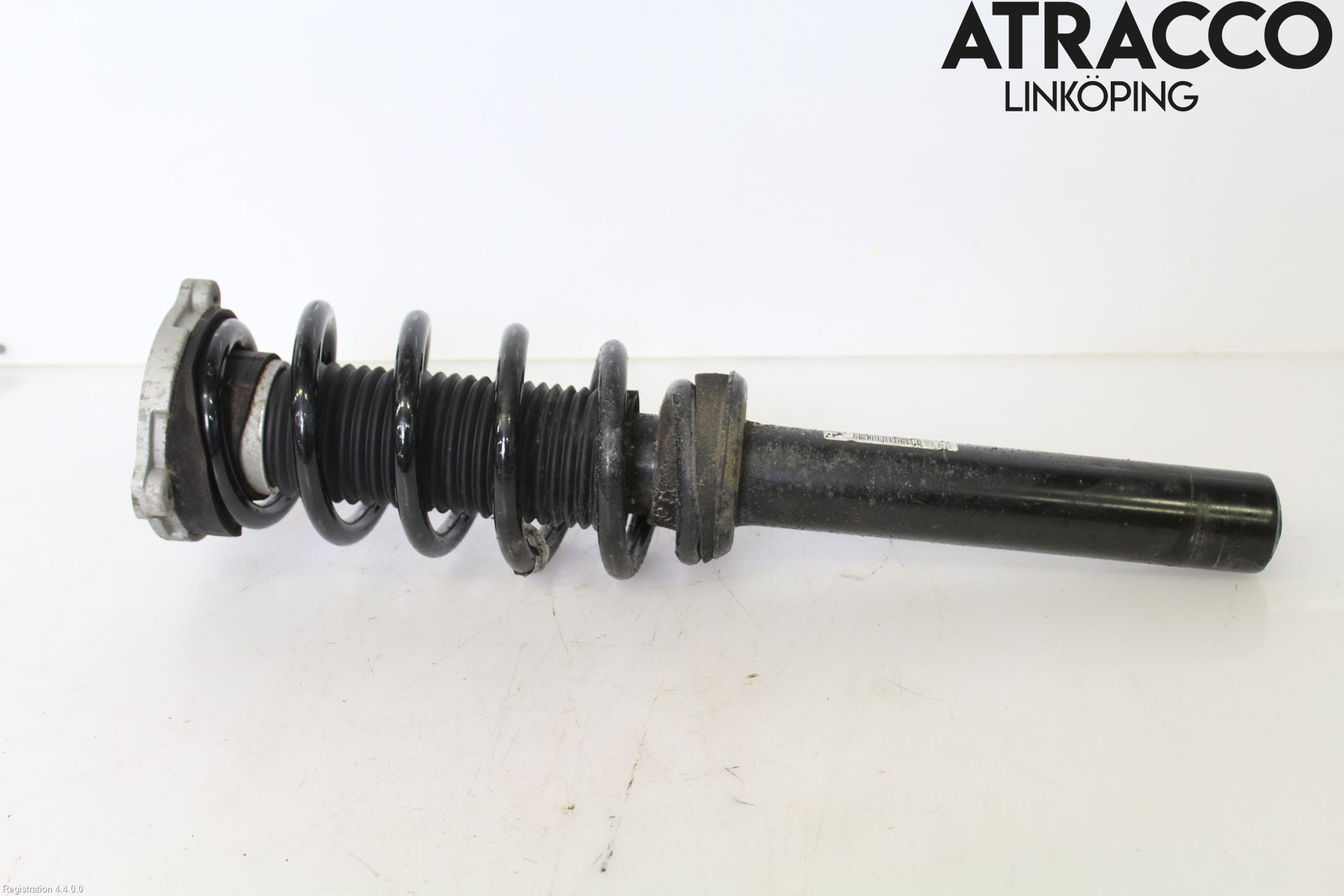 Volvo XC60 18- Fjäderben Fram Vänster