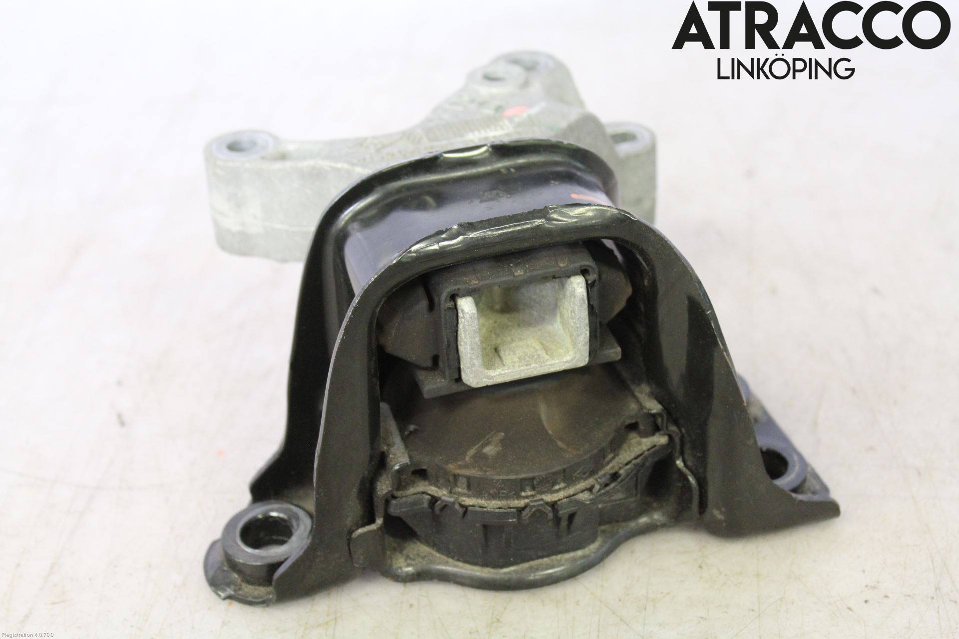 Nissan QASHQAI 14-17 Motorfäste