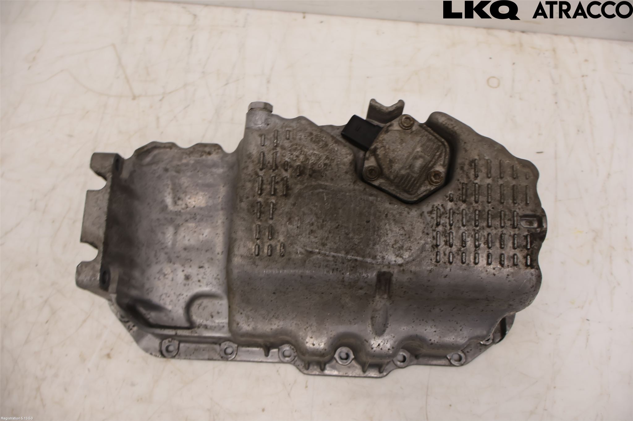 Volkswagen VW PASSAT 11-14 Oljetråg