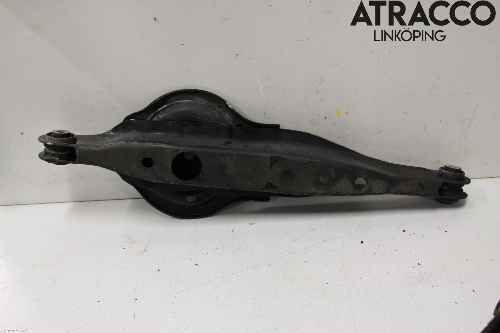 Volvo XC60 14-17 Bärarm Bak Vänster