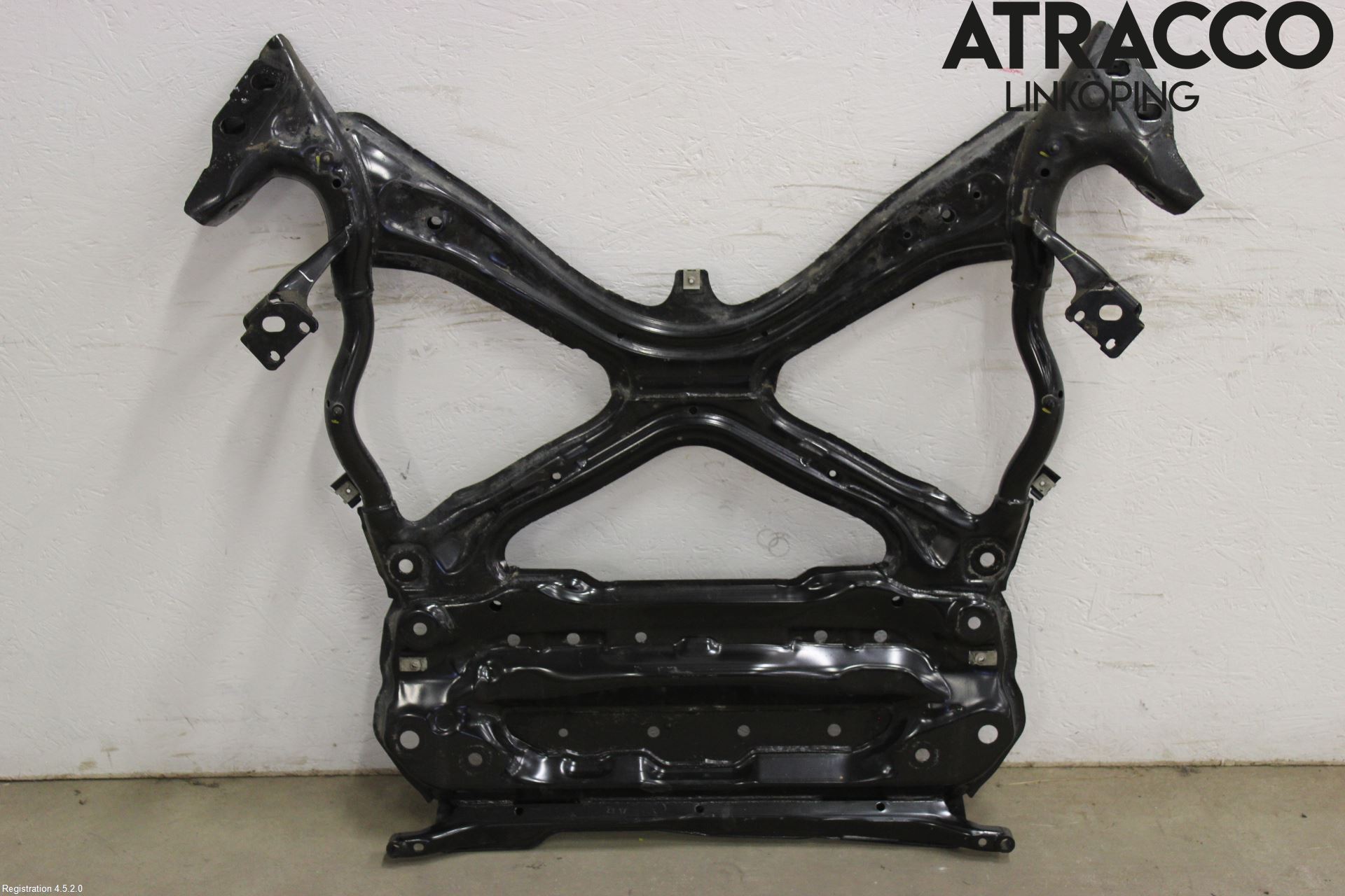 Audi A4/S4 B9 16-19 Växellådsbalk