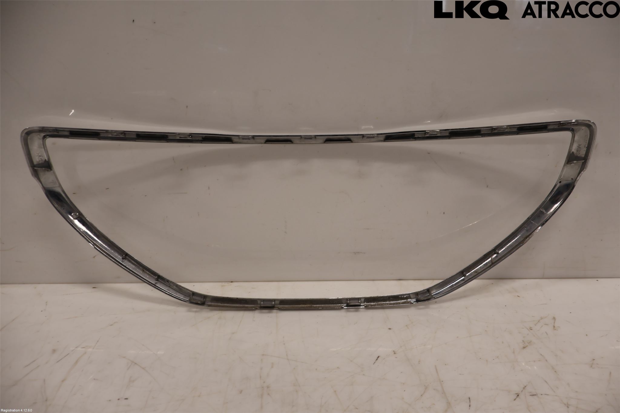 Peugeot 208 12-15 Grillsarg