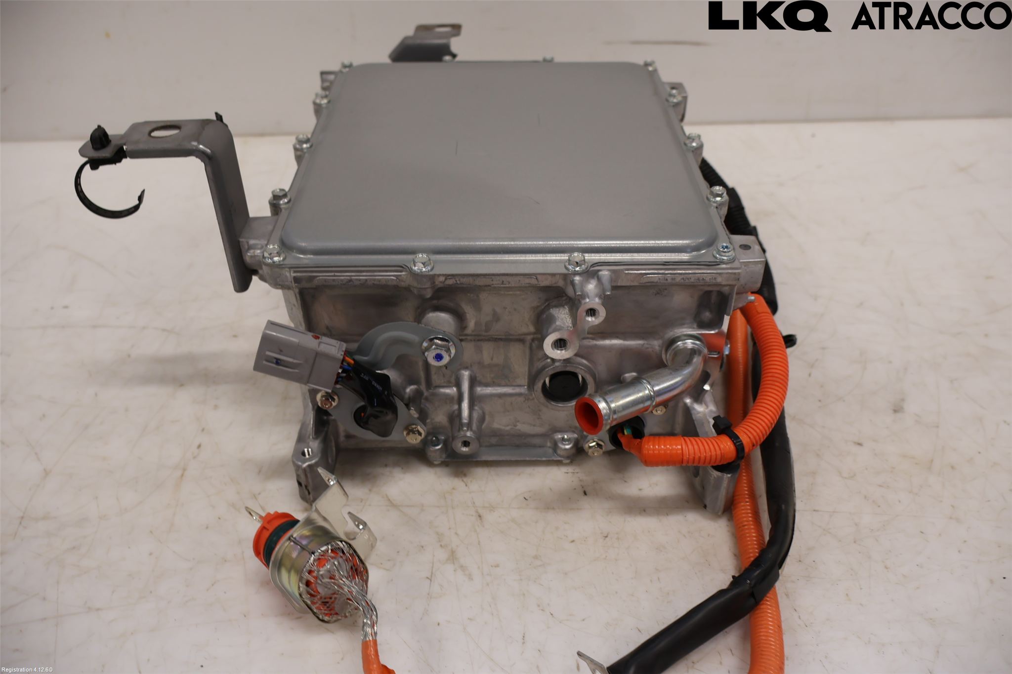 Mitsubishi OUTLANDER 13-21 Batteriladdare Högspänning