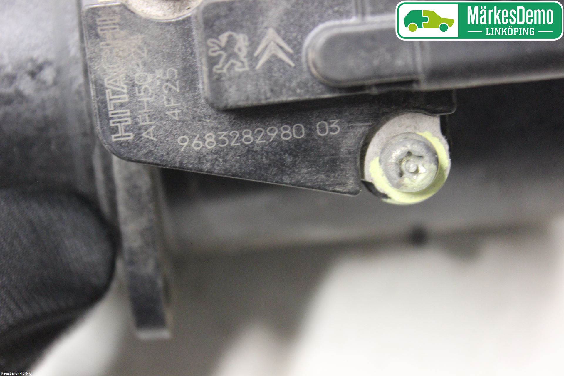 Peugeot PARTNER 08-15 Injluftmassamätare