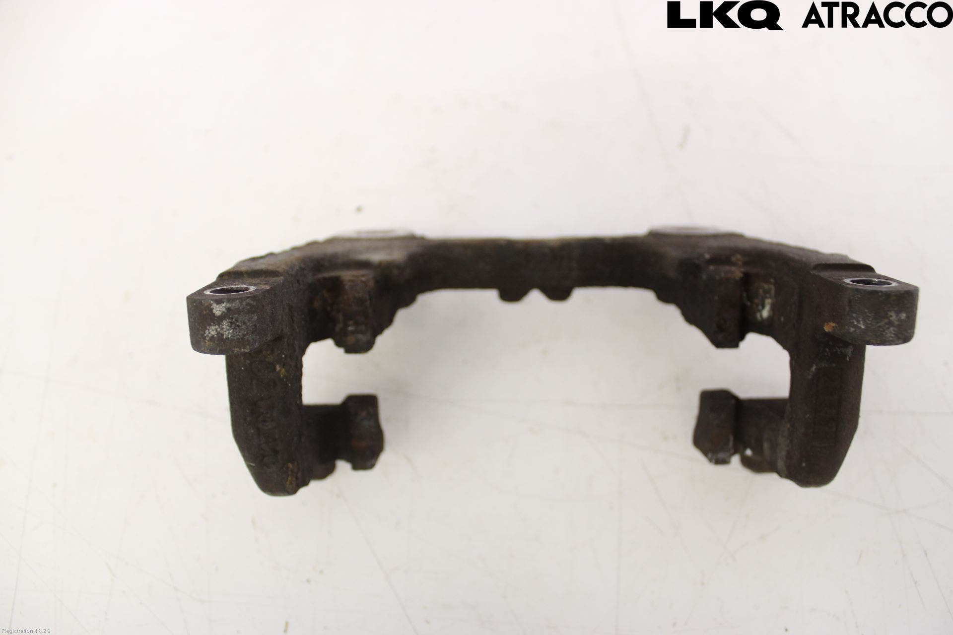 Volvo V90 17->> Bromsokshållare