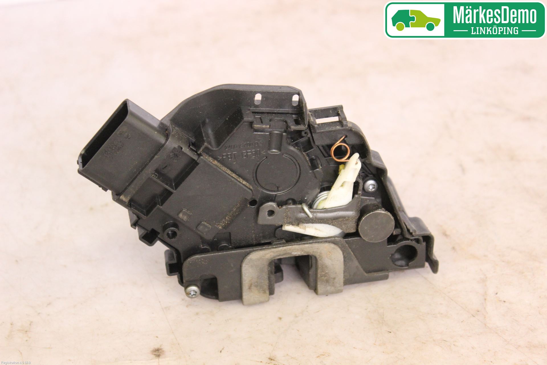 Ford MONDEO 07-15 Låskista-Dörrlås