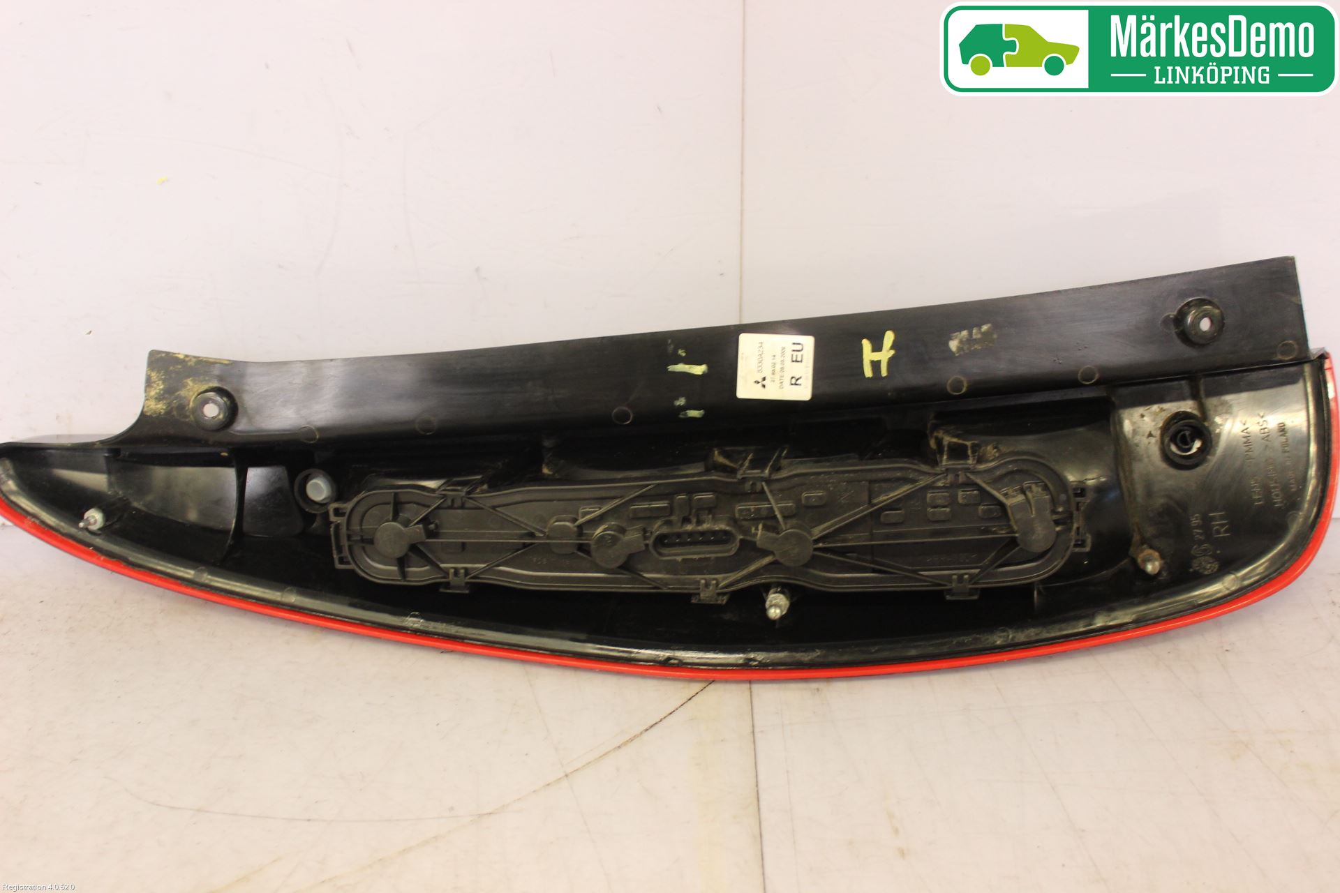 Mitsubishi COLT   04-08 Bakljus Höger