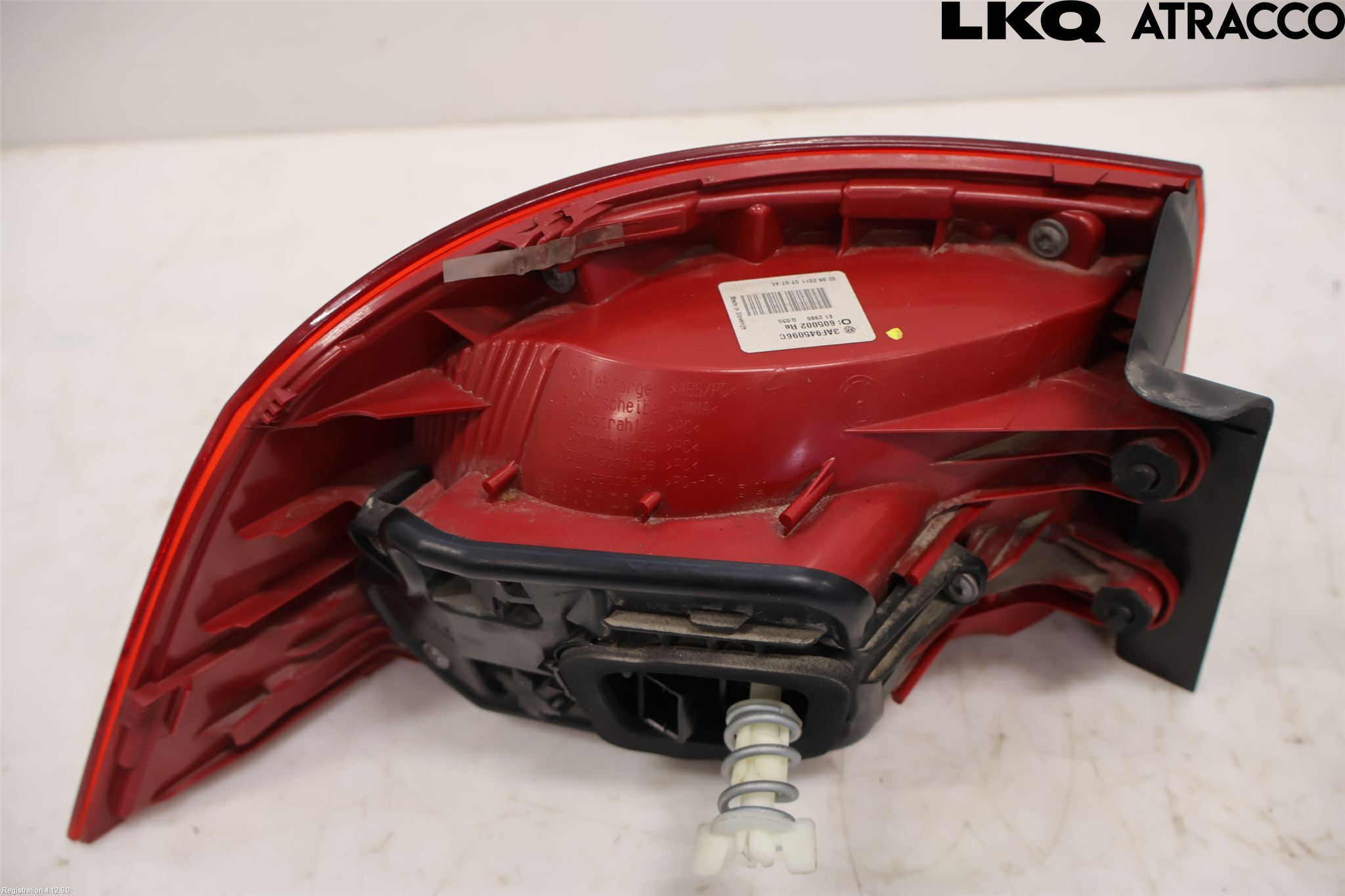 Volkswagen VW PASSAT 11-14 Bakljus Höger