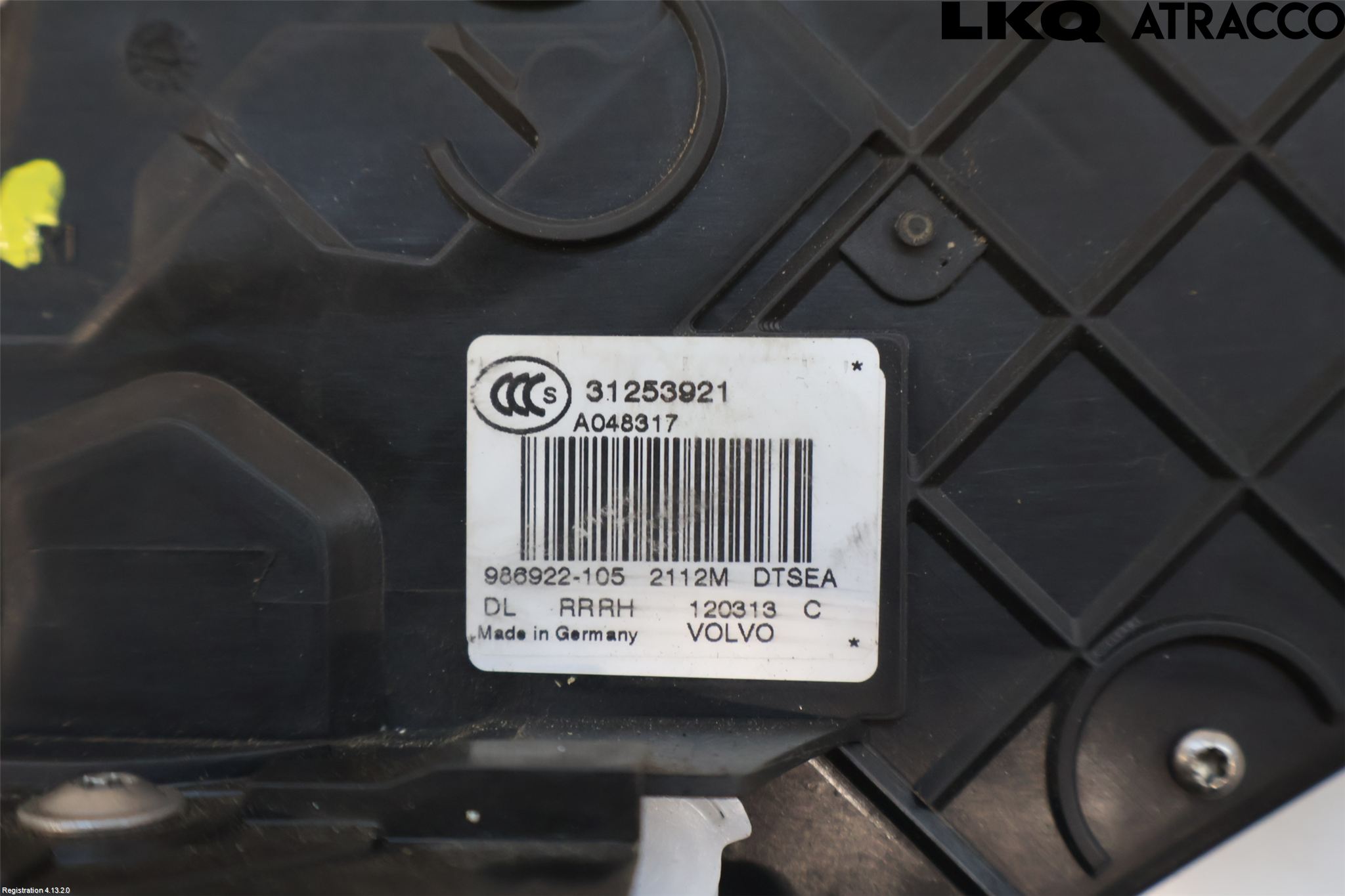 Volvo XC70 08-13 Låskista-Dörrlås