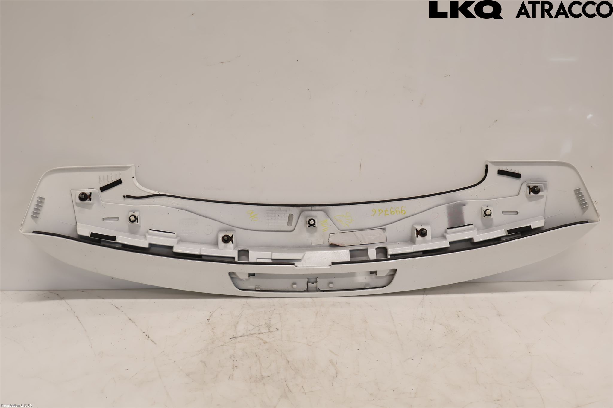 Toyota AVENSIS 09-15 Spoiler Baklucka