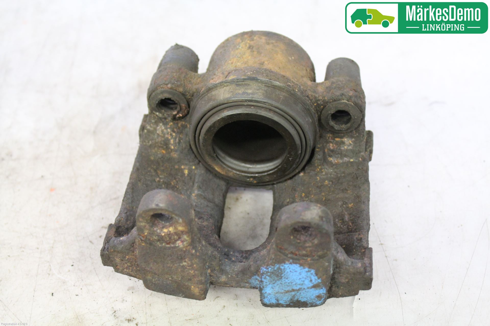 BMW 1 E87/81 5D/3D 03-11 Bromsok Fram Höger