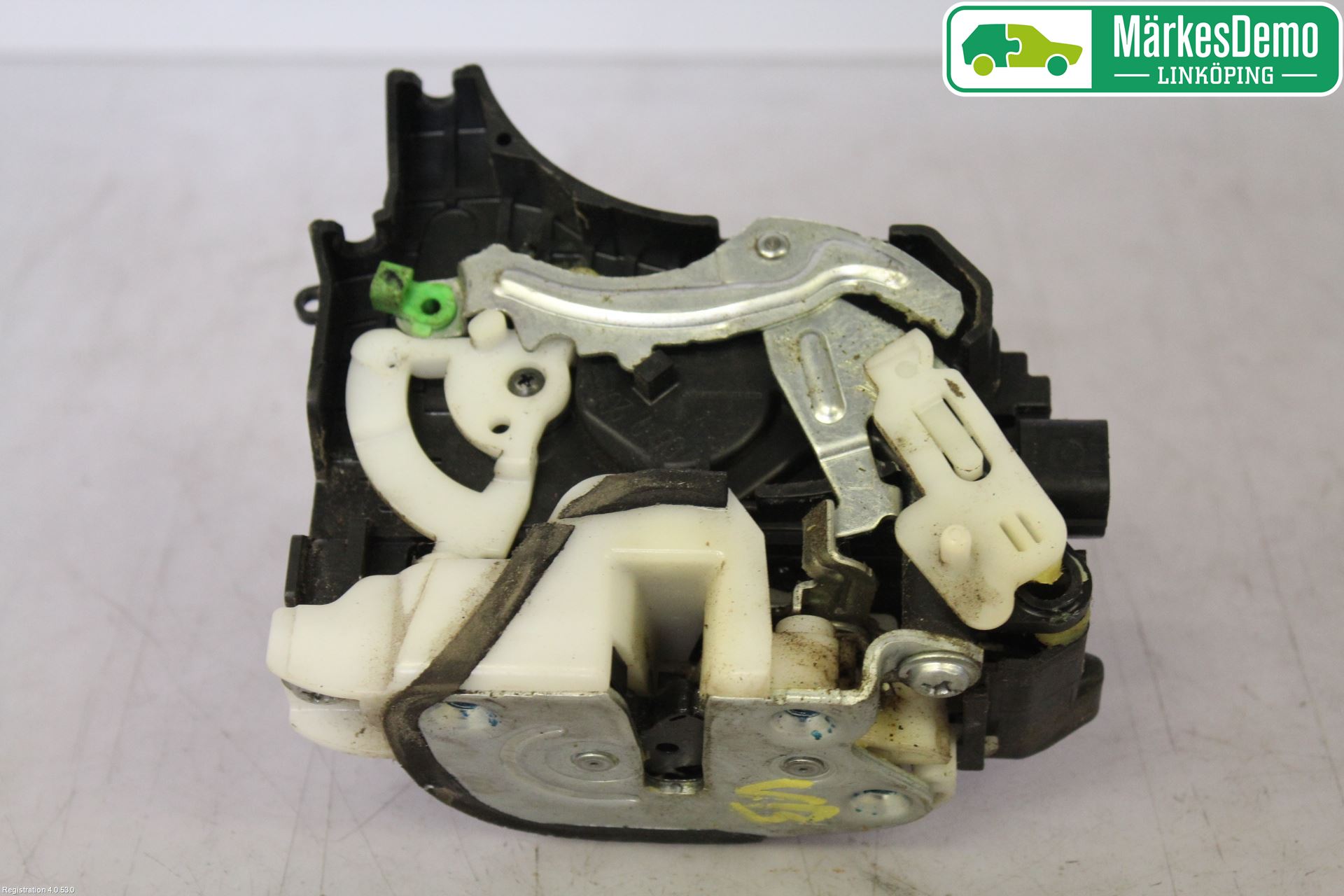 Mitsubishi GRANDIS Låskista-Dörrlås