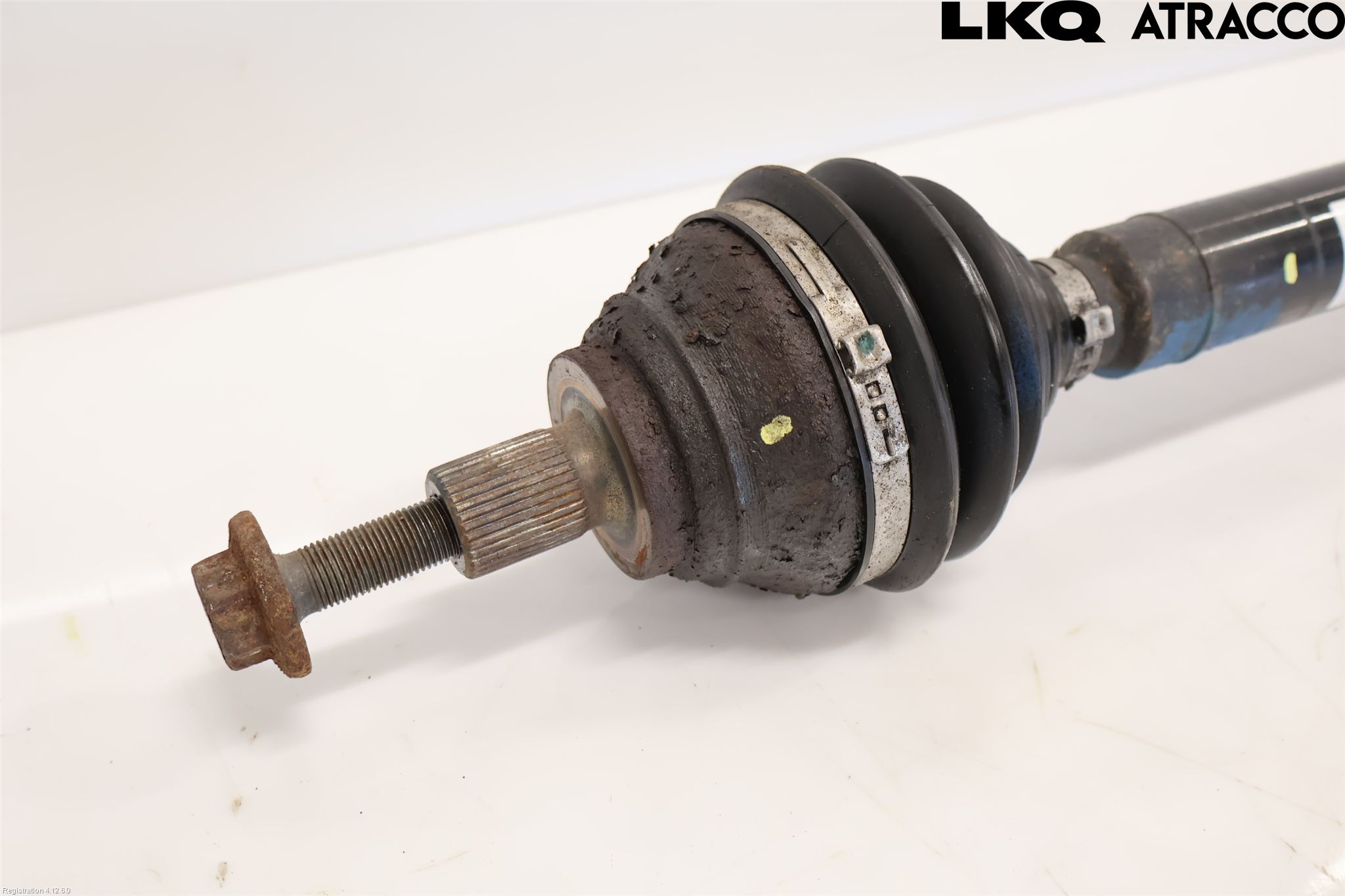Volkswagen VW CADDY 11-15 Drivaxel Fram Höger